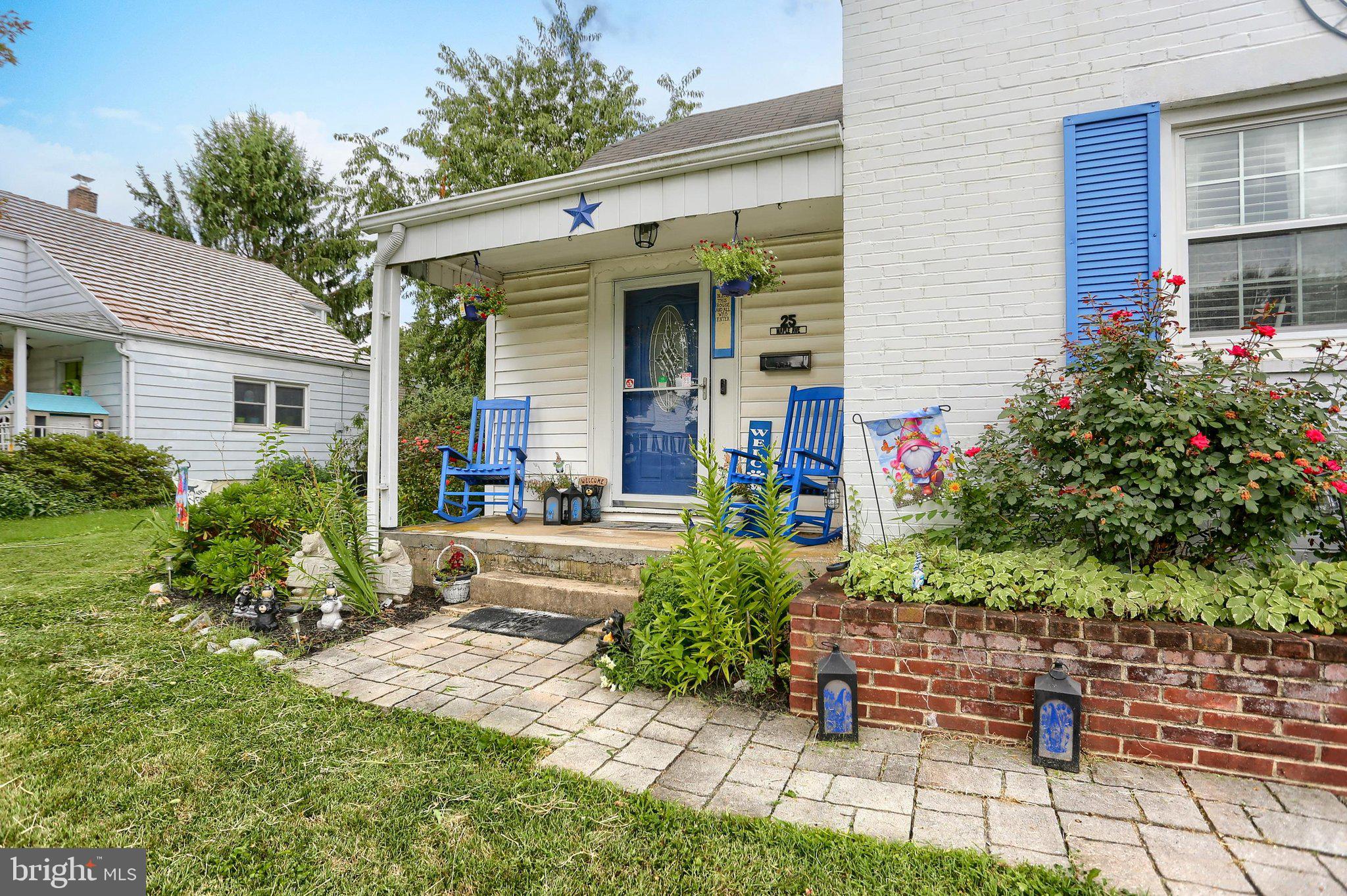 25 MAPLE AVENUE
