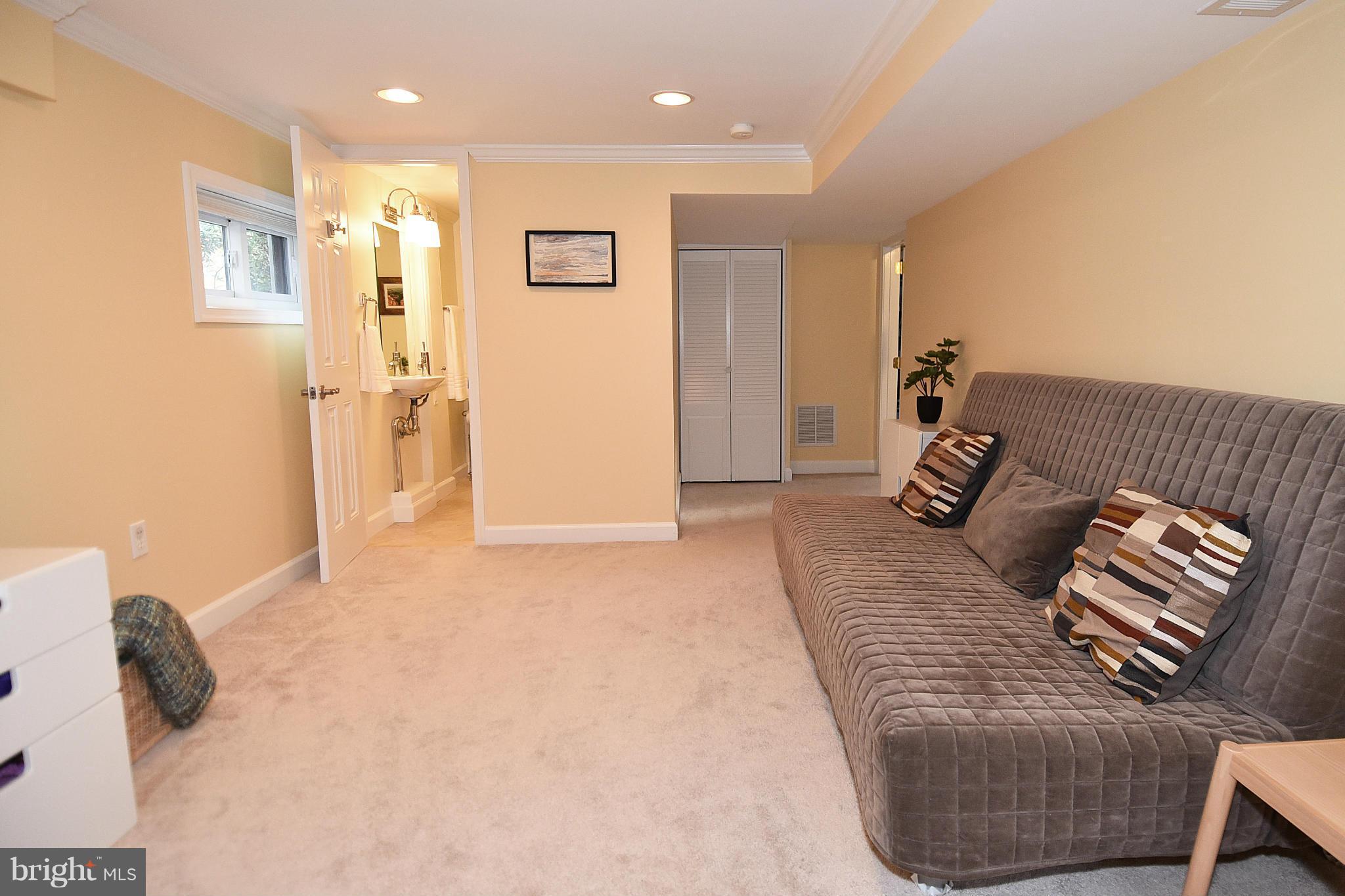 MILBURN TERRACE - Residential