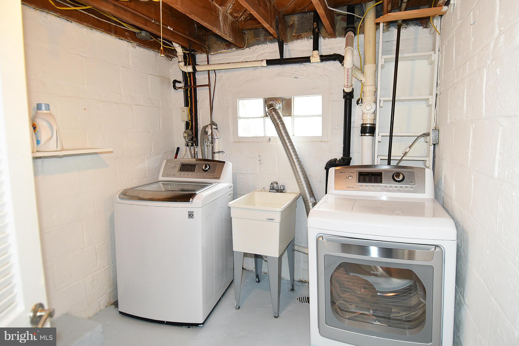 MILBURN TERRACE - Residential