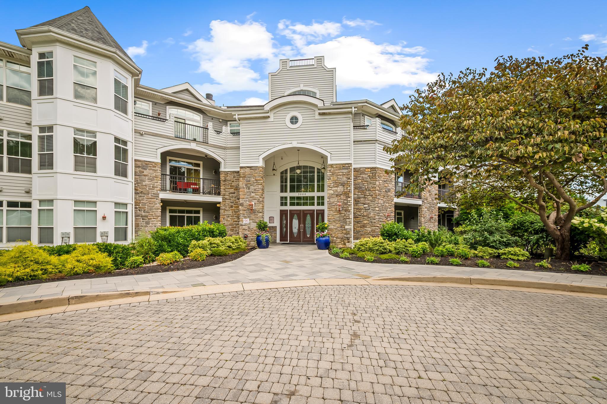 3000 STONE CLIFF DRIVE 106