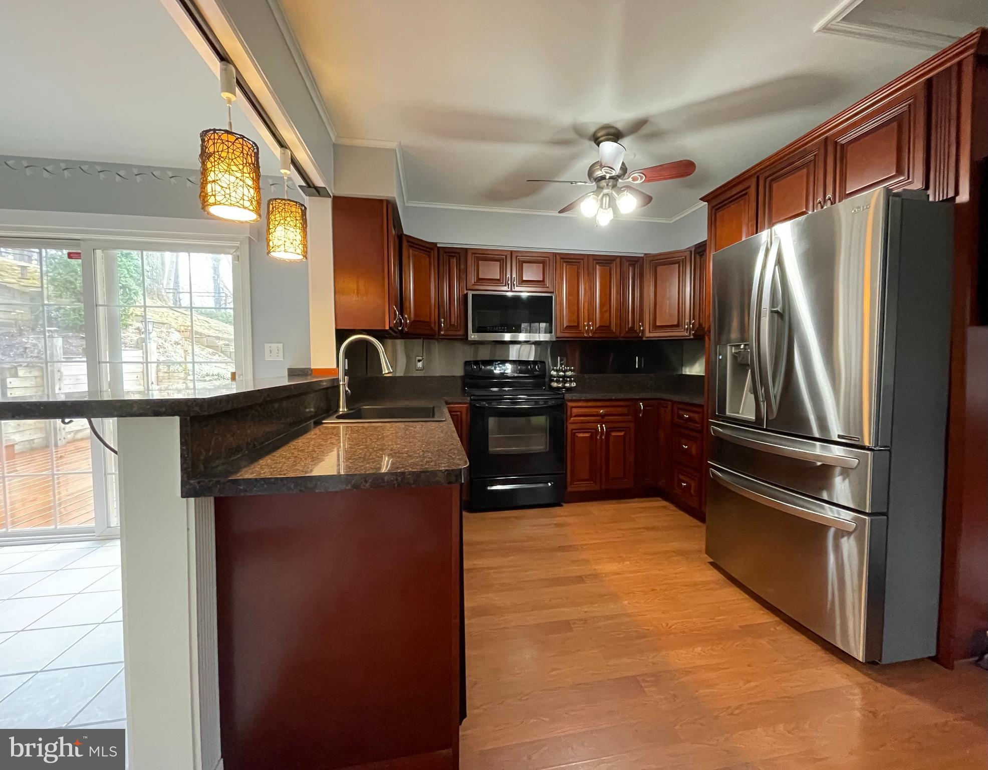 BROOKESIDE - Residential