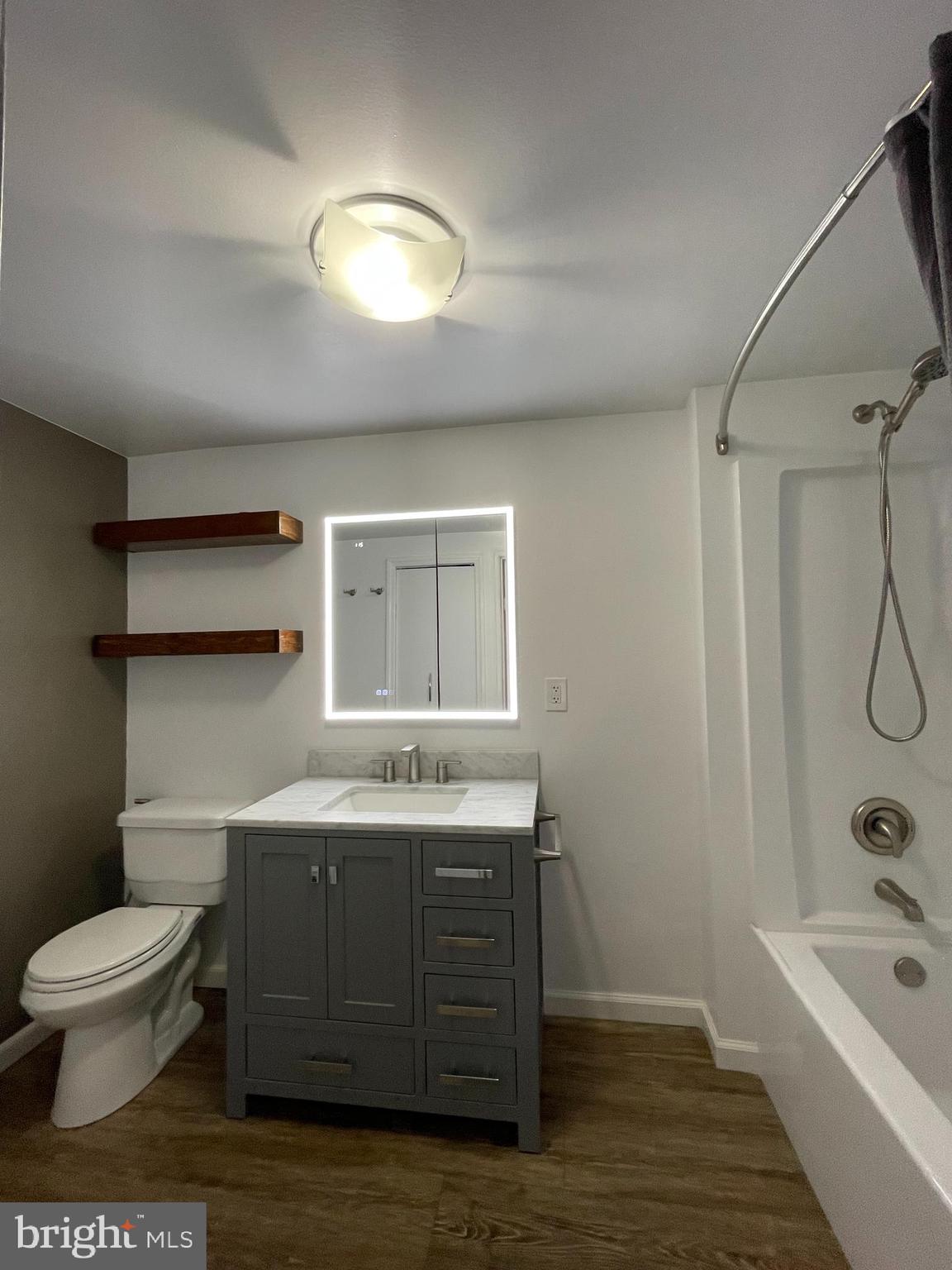 BROOKESIDE - Residential