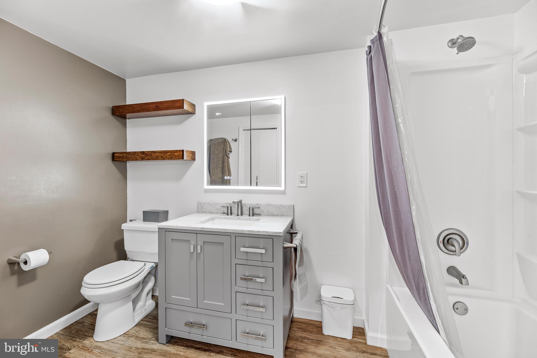 BROOKESIDE - Residential