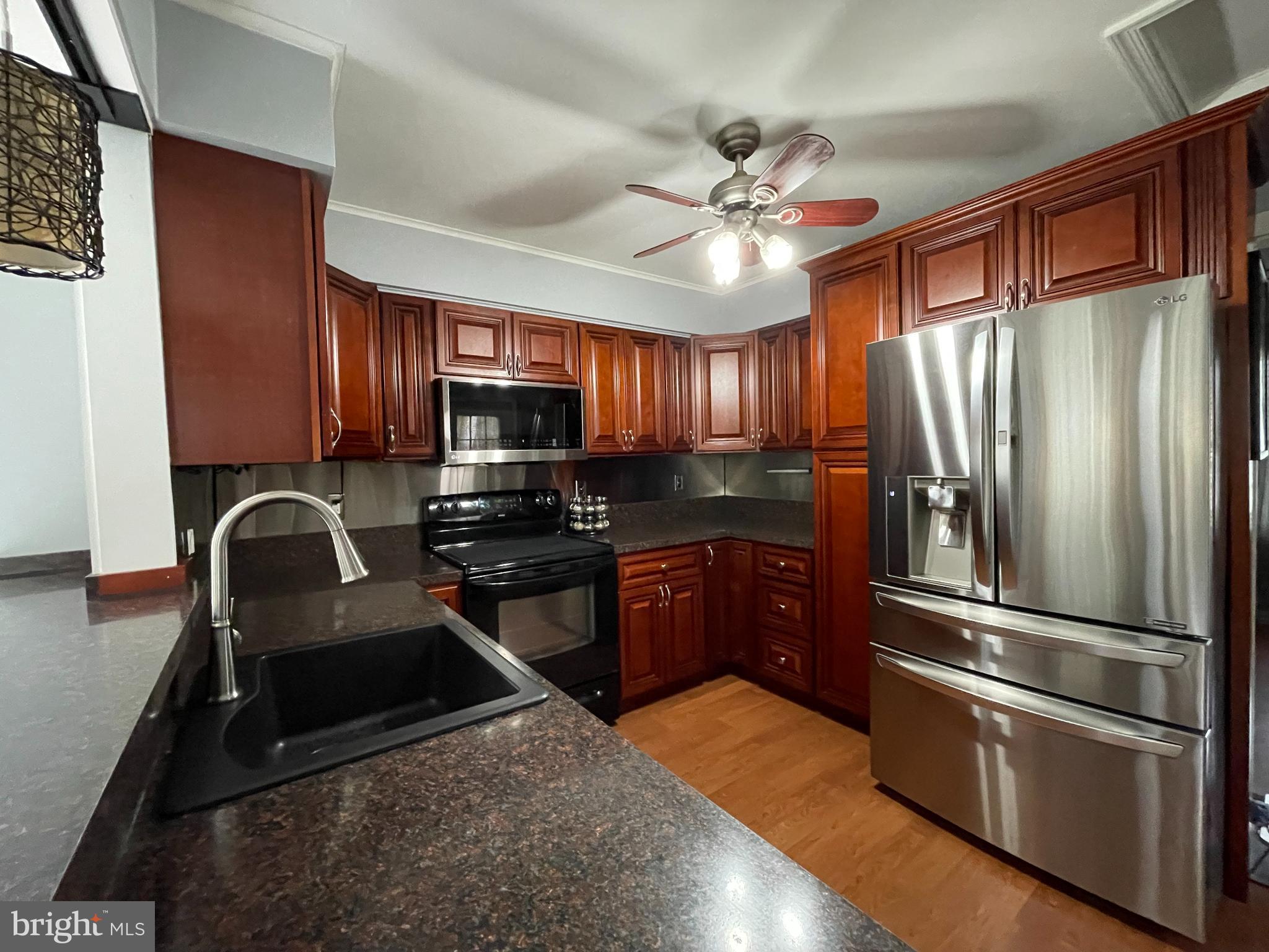 BROOKESIDE - Residential