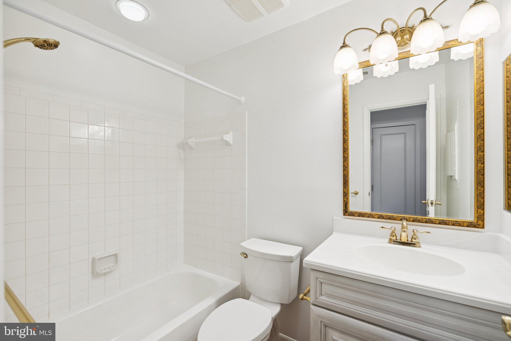 VILLAS WILLOW COVE CODM - Residential