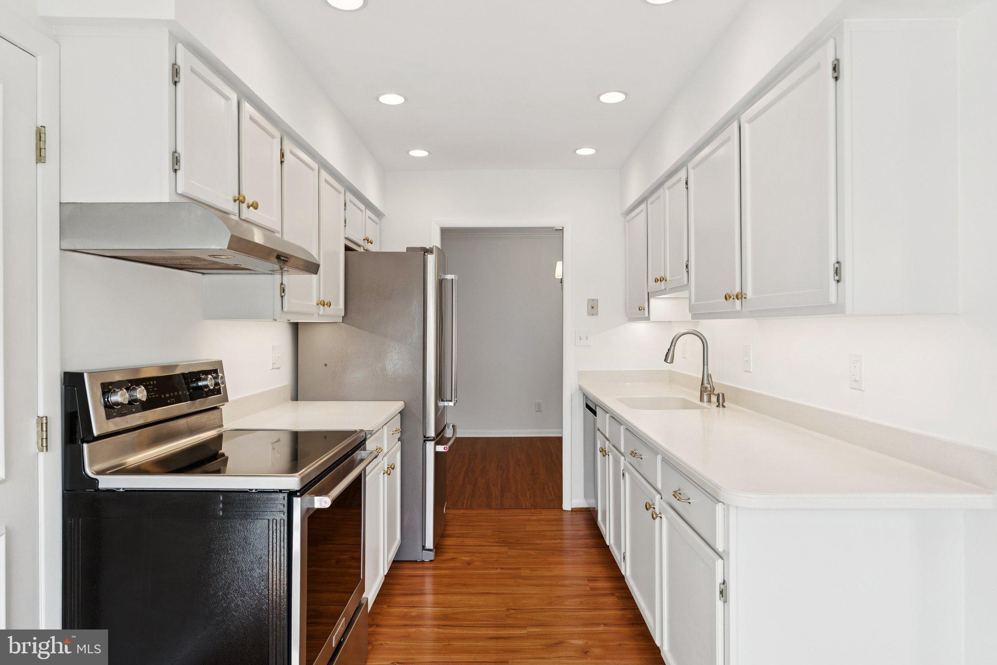 VILLAS WILLOW COVE CODM - Residential