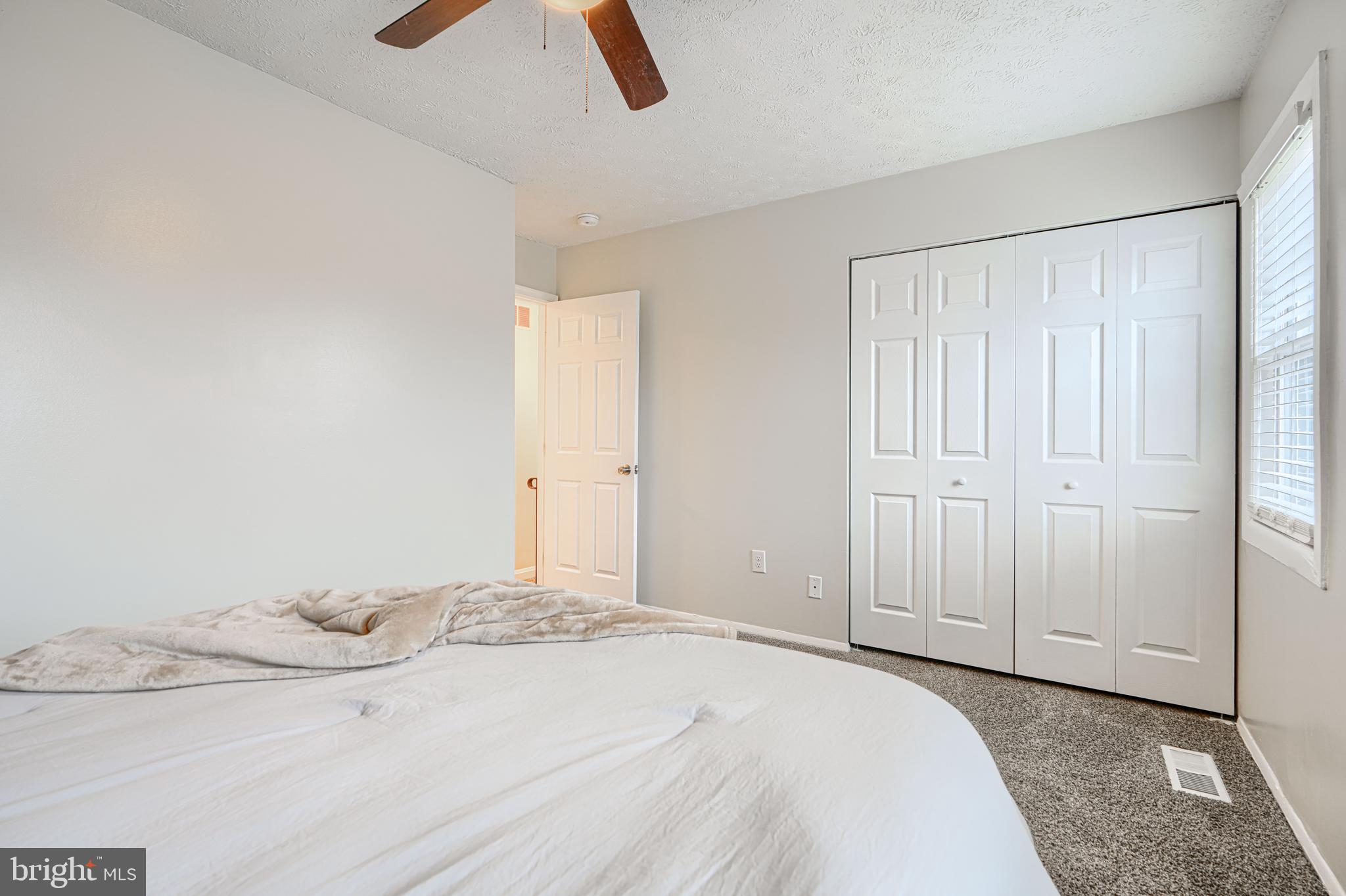 COUNTRY RIDGE - Residential