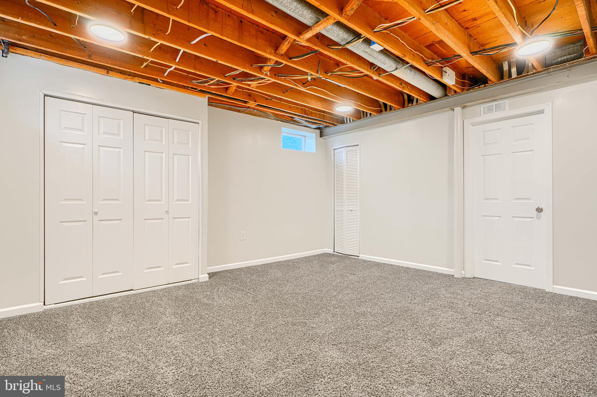 COUNTRY RIDGE - Residential