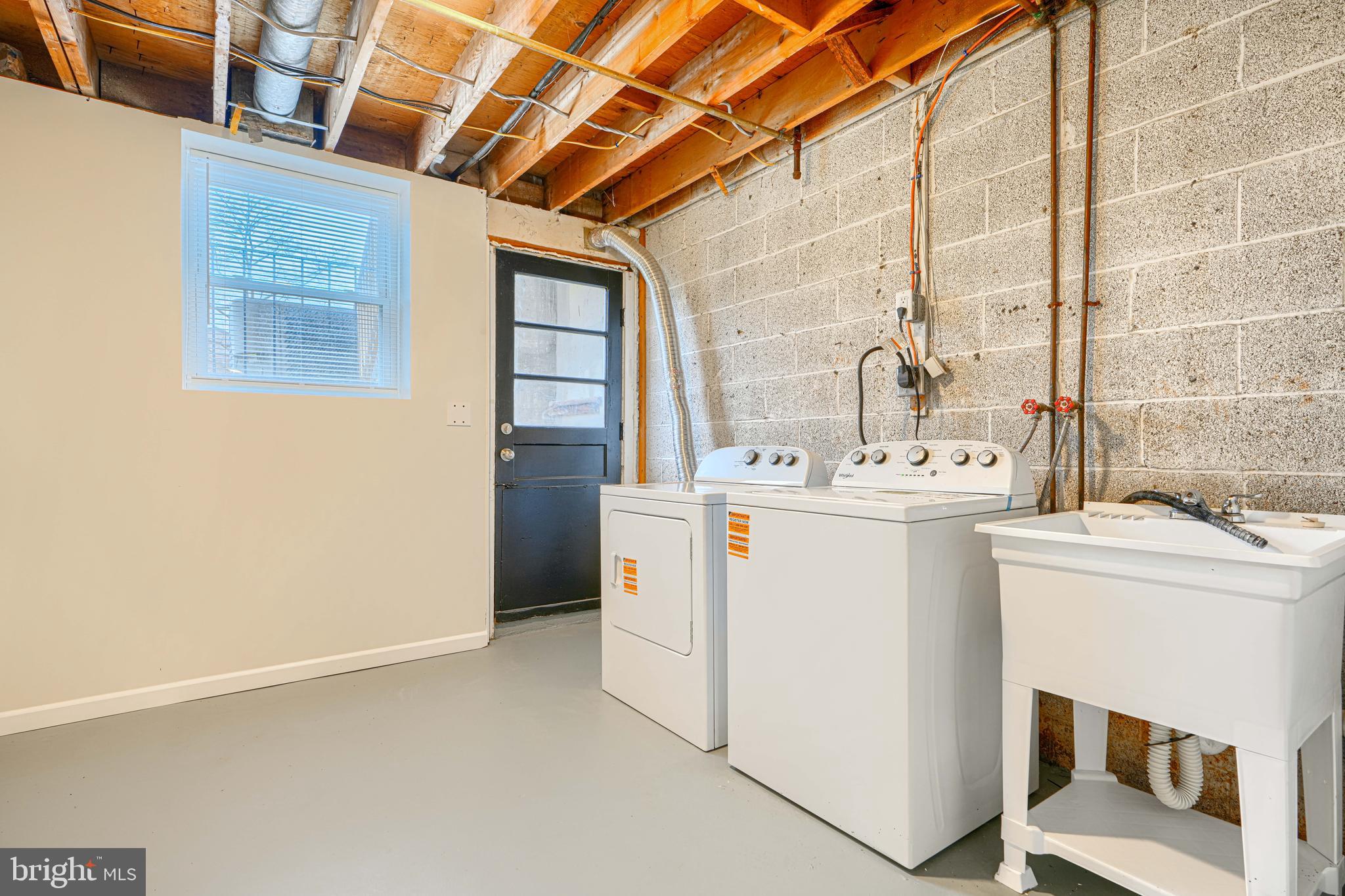 COUNTRY RIDGE - Residential