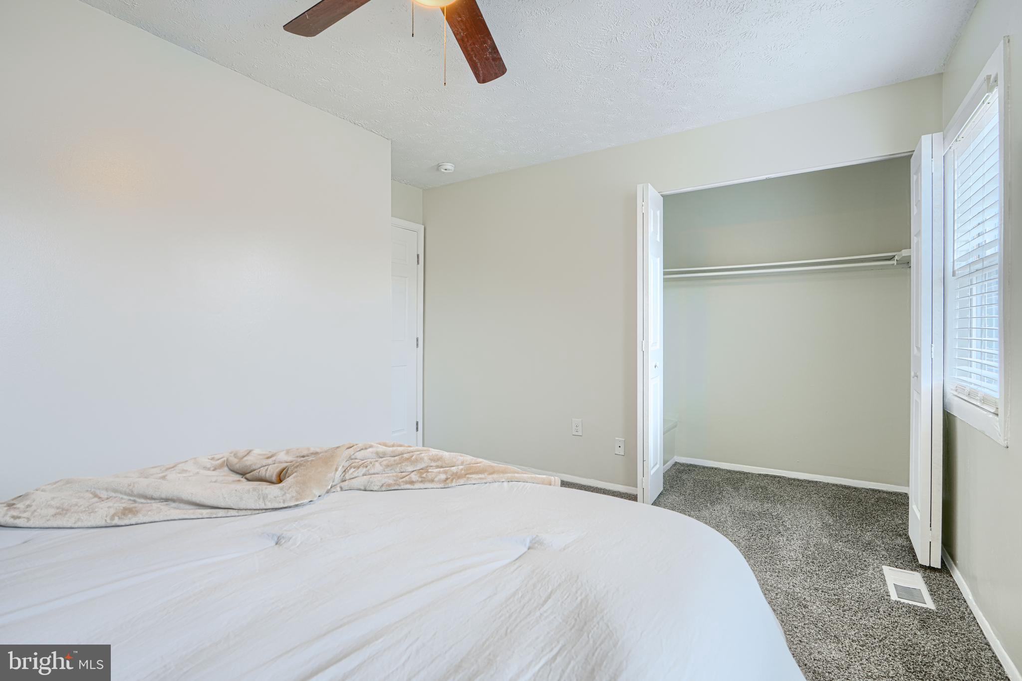 COUNTRY RIDGE - Residential