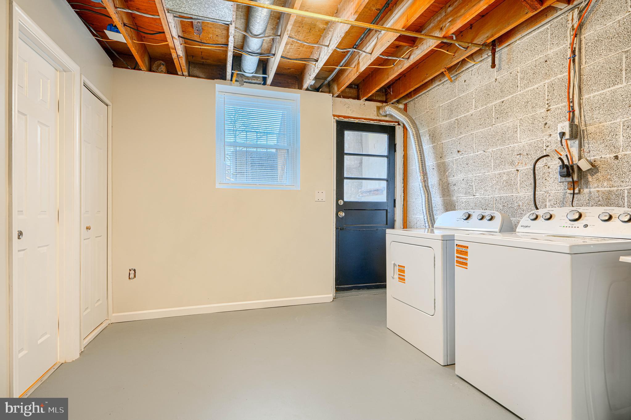 COUNTRY RIDGE - Residential