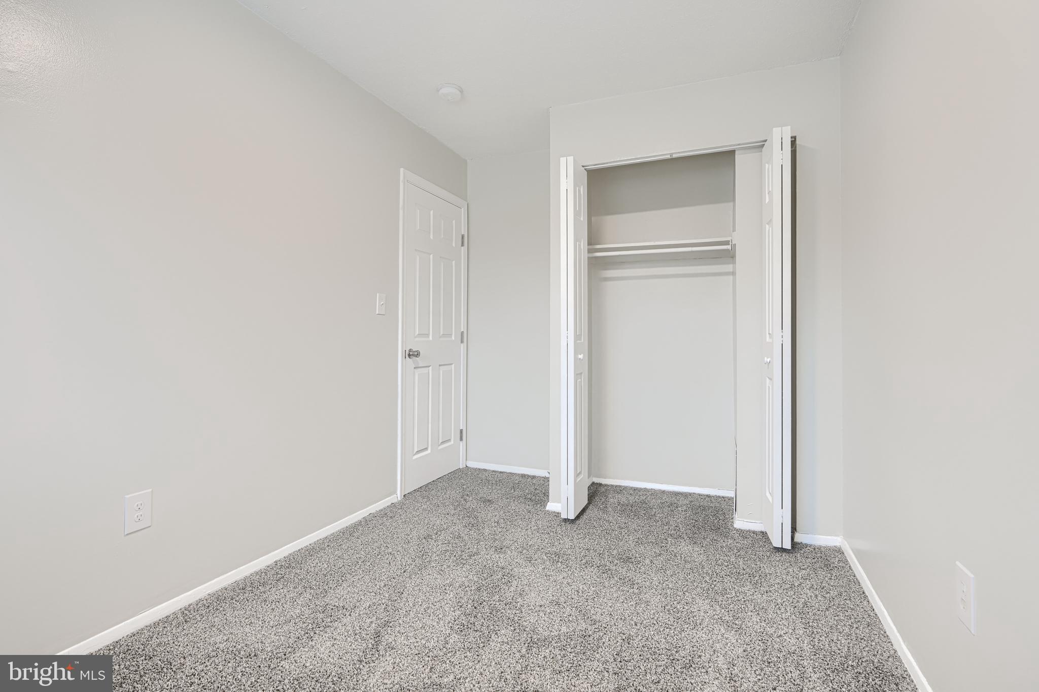 COUNTRY RIDGE - Residential