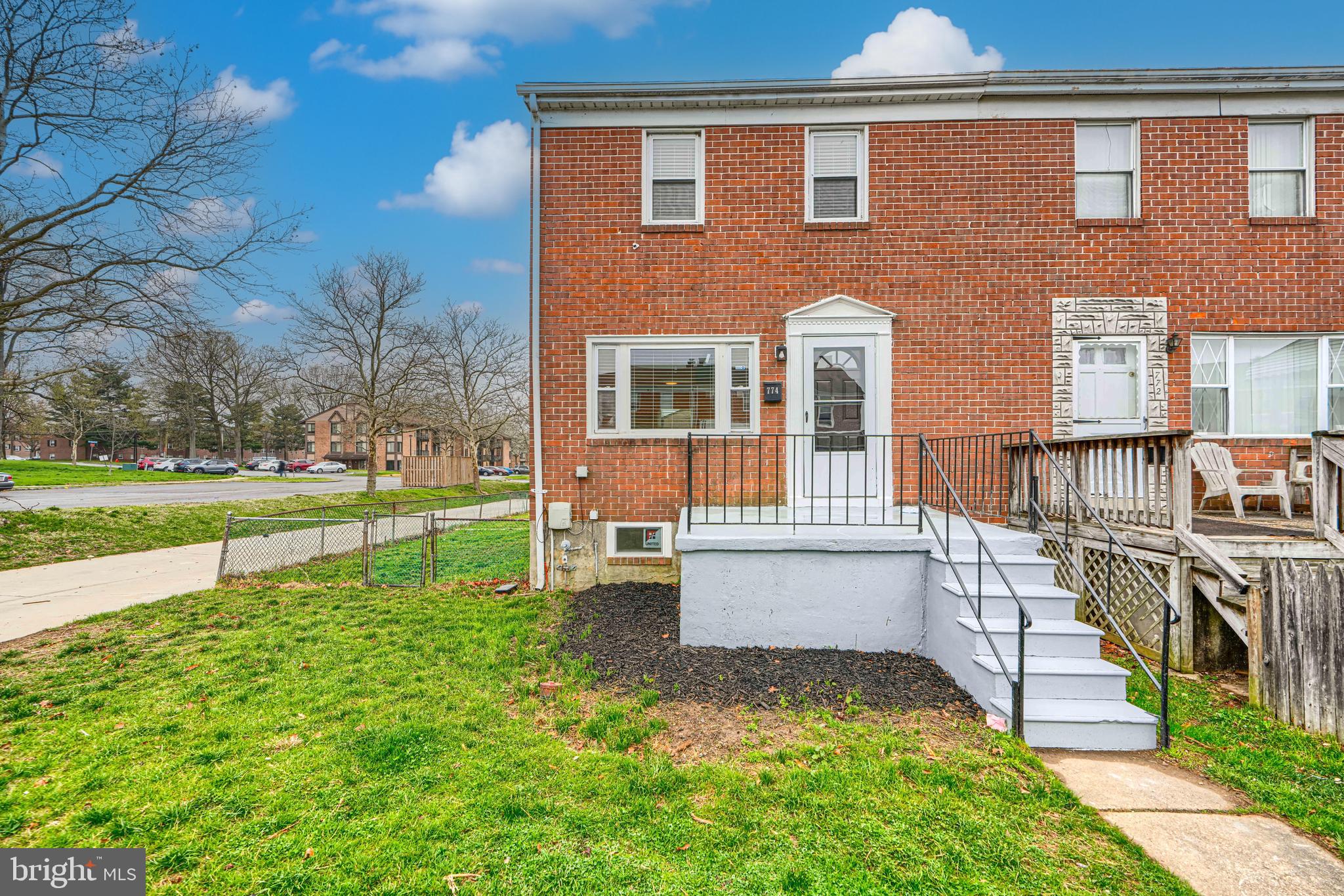 COUNTRY RIDGE - Residential