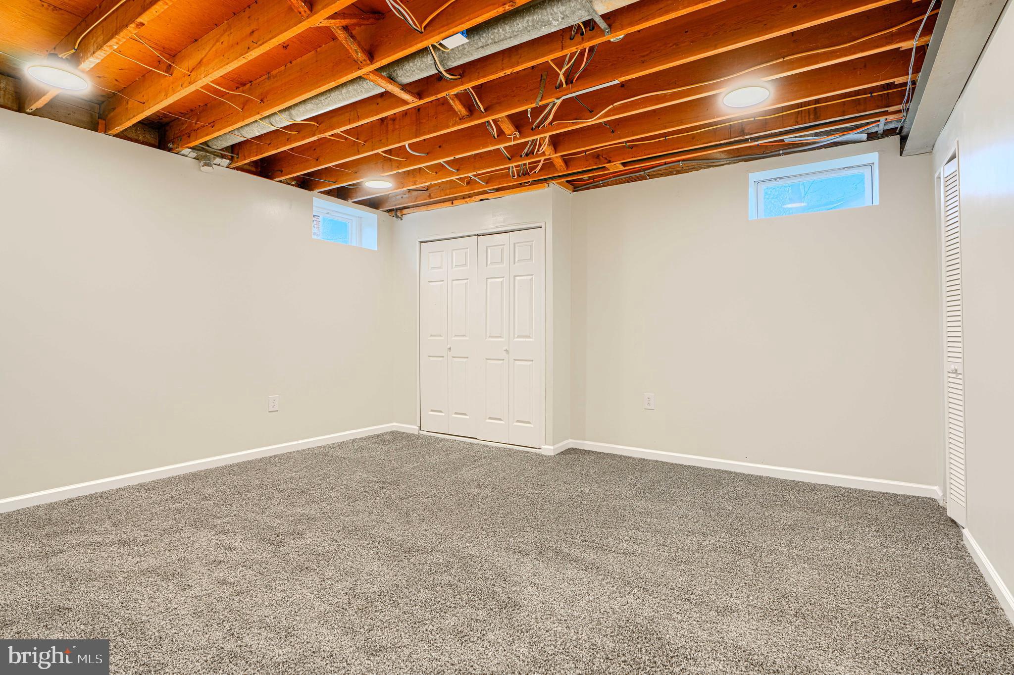 COUNTRY RIDGE - Residential