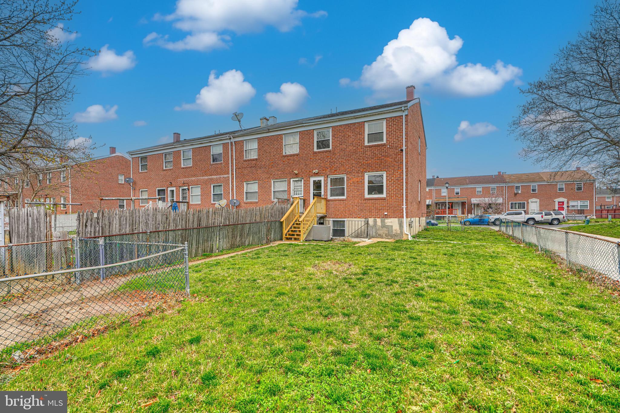 COUNTRY RIDGE - Residential