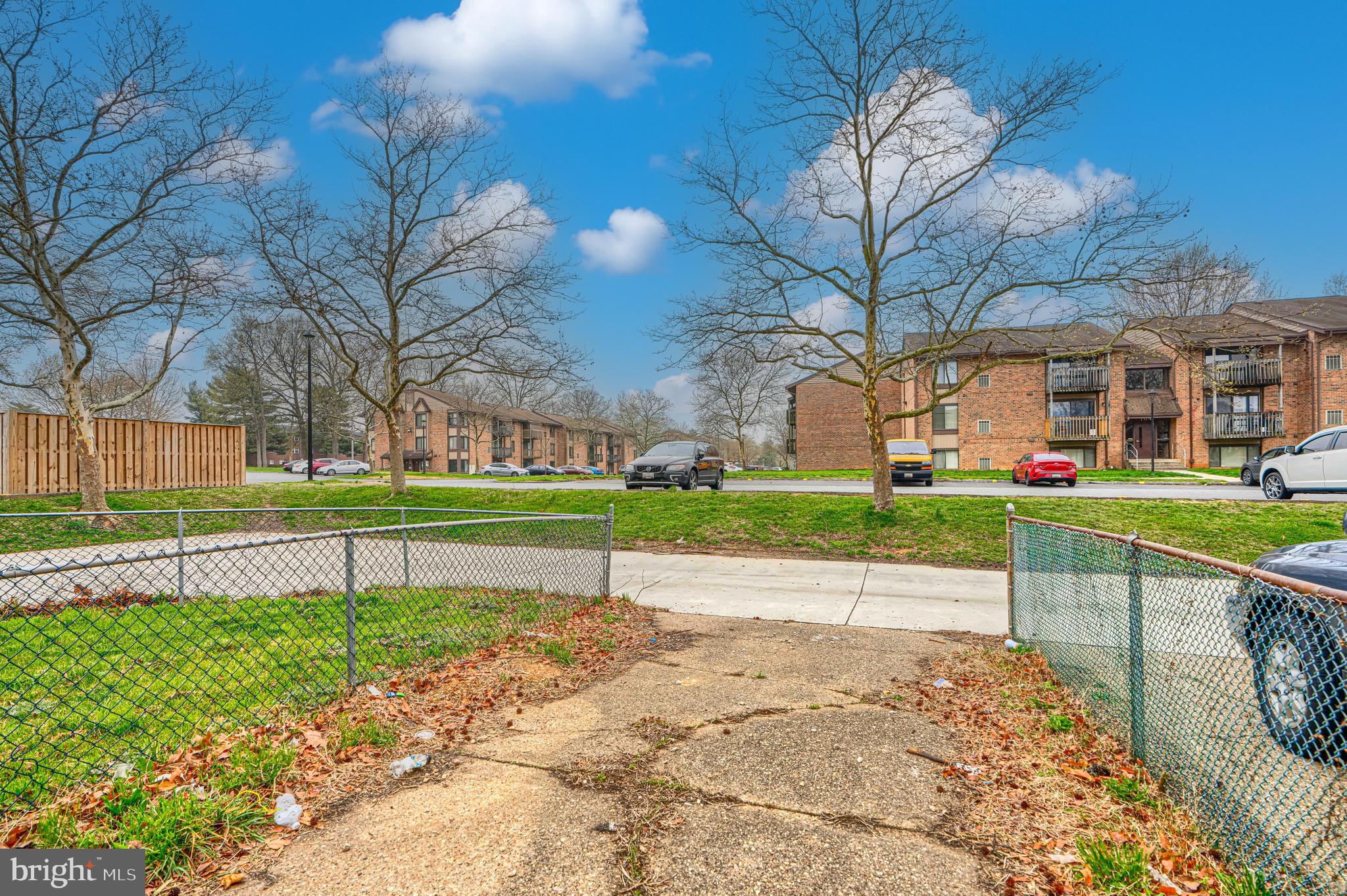 COUNTRY RIDGE - Residential