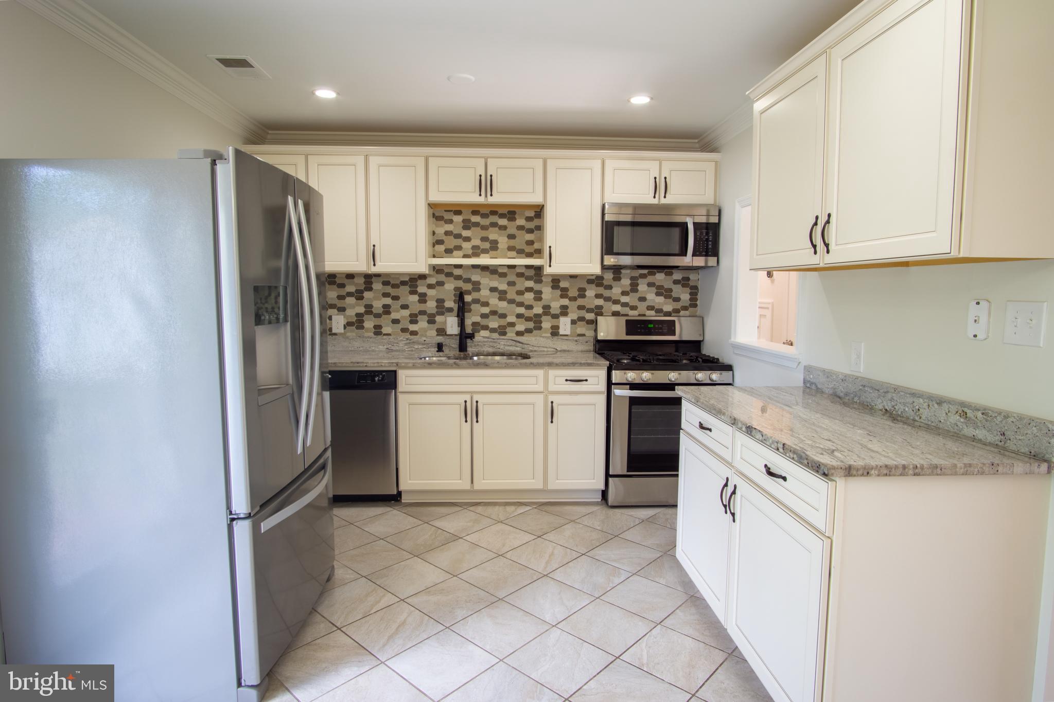 DALE CITY - Residential