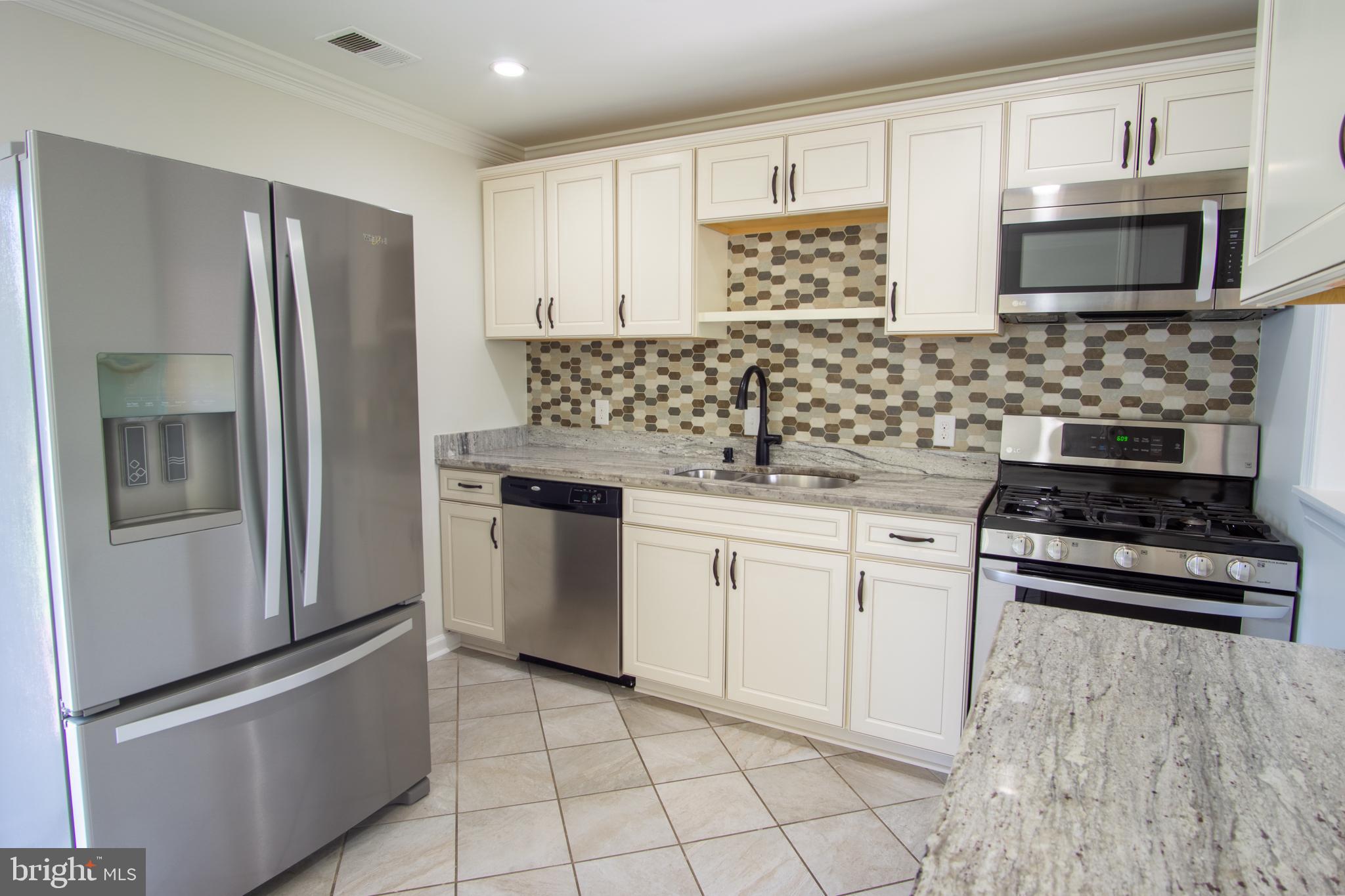 DALE CITY - Residential