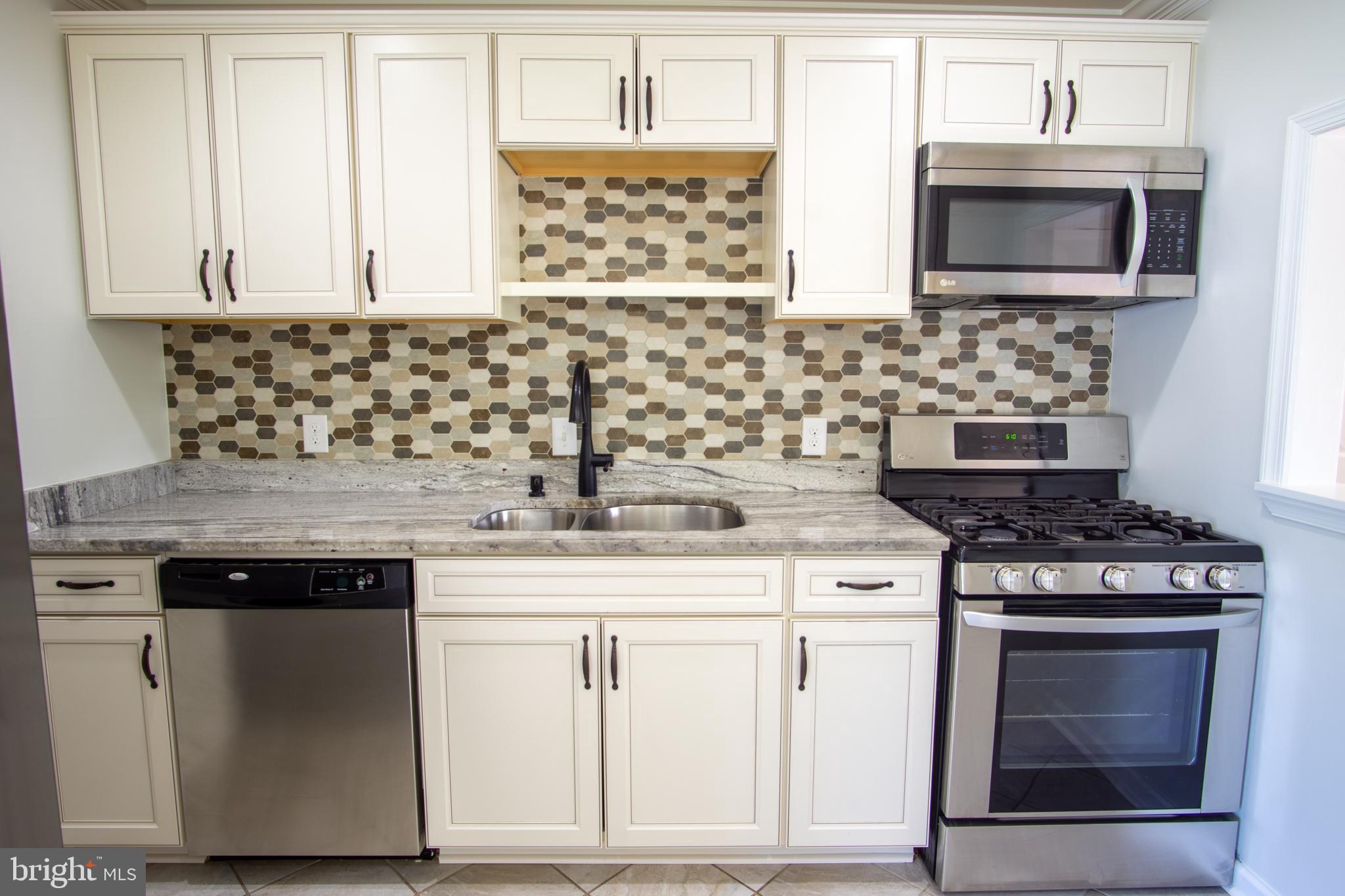 DALE CITY - Residential