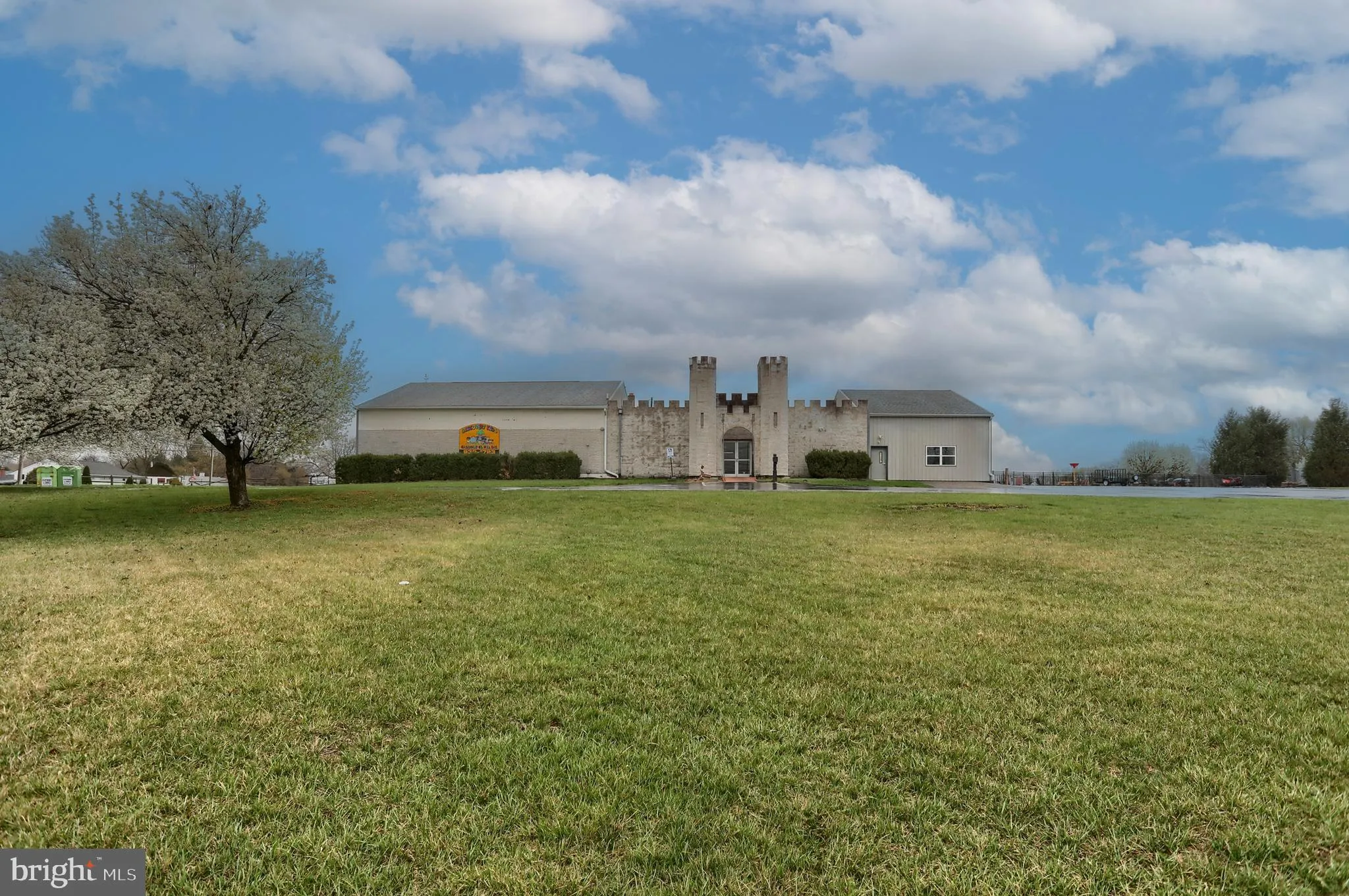 Harrisburg, Pennsylvania 17111, United States, ,Commercial,Active,106647