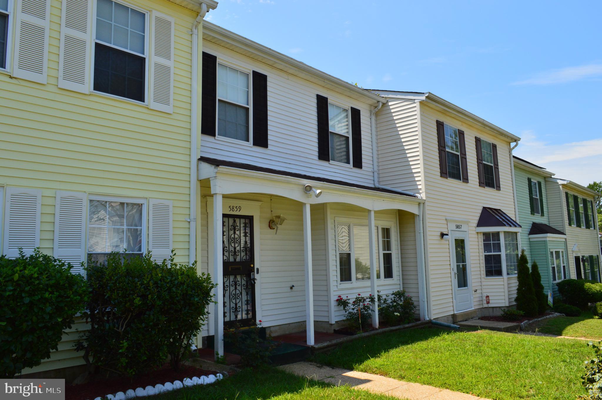 PARKWAY SQUARE - Residential