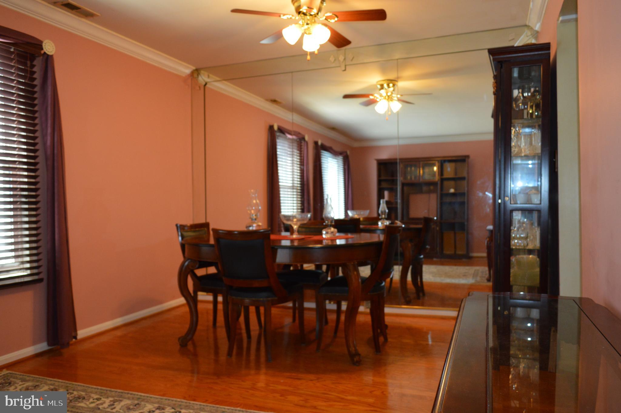 PARKWAY SQUARE - Residential