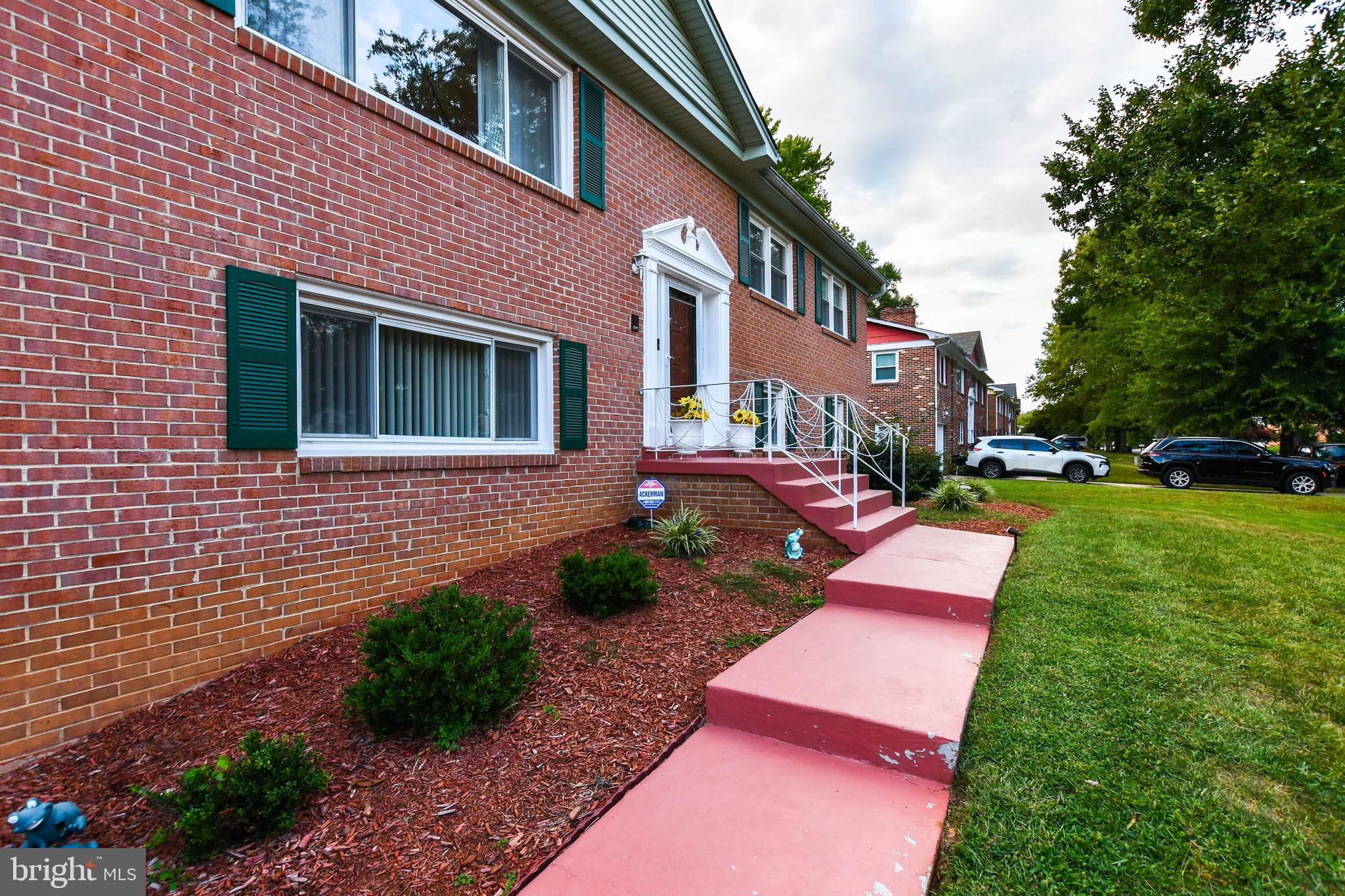 12017 HICKORY DRIVE
