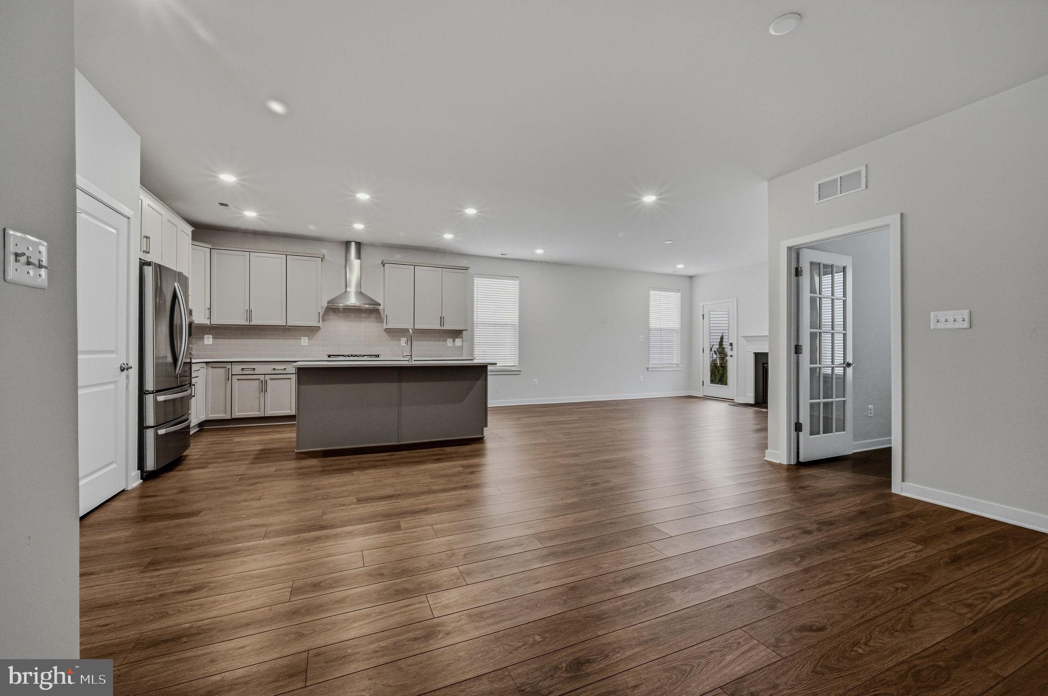 THE CASCADES - Residential