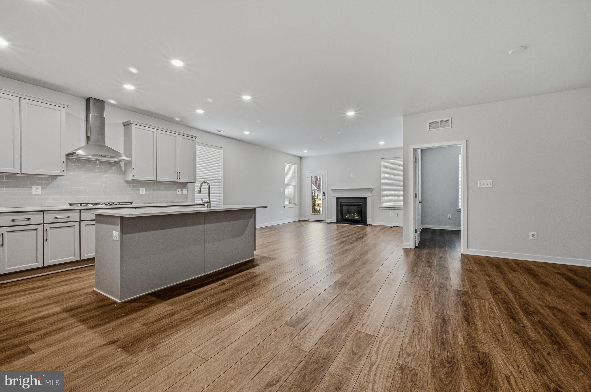 THE CASCADES - Residential