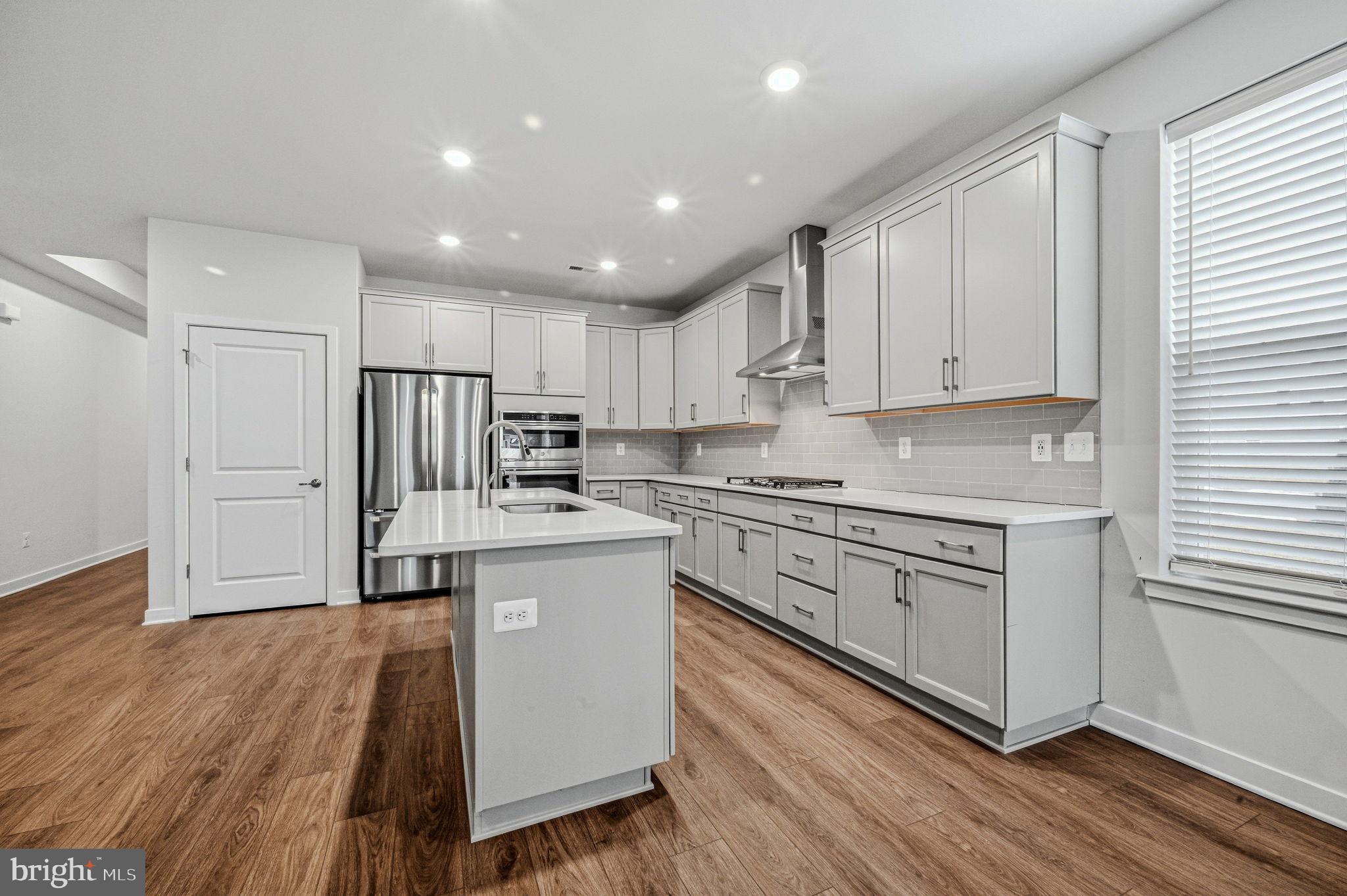 THE CASCADES - Residential