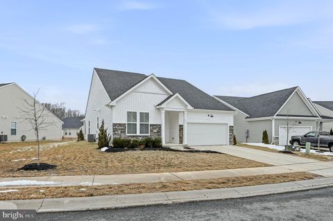 676 MAYFIELD FALLS DRIVE NEWARK DE 19702