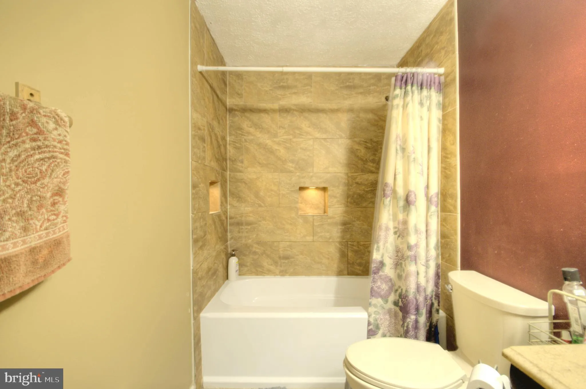 Sicklerville, New Jersey 08081, United States, 3 Bedrooms Bedrooms, ,2 BathroomsBathrooms,Residential,Pending,200873