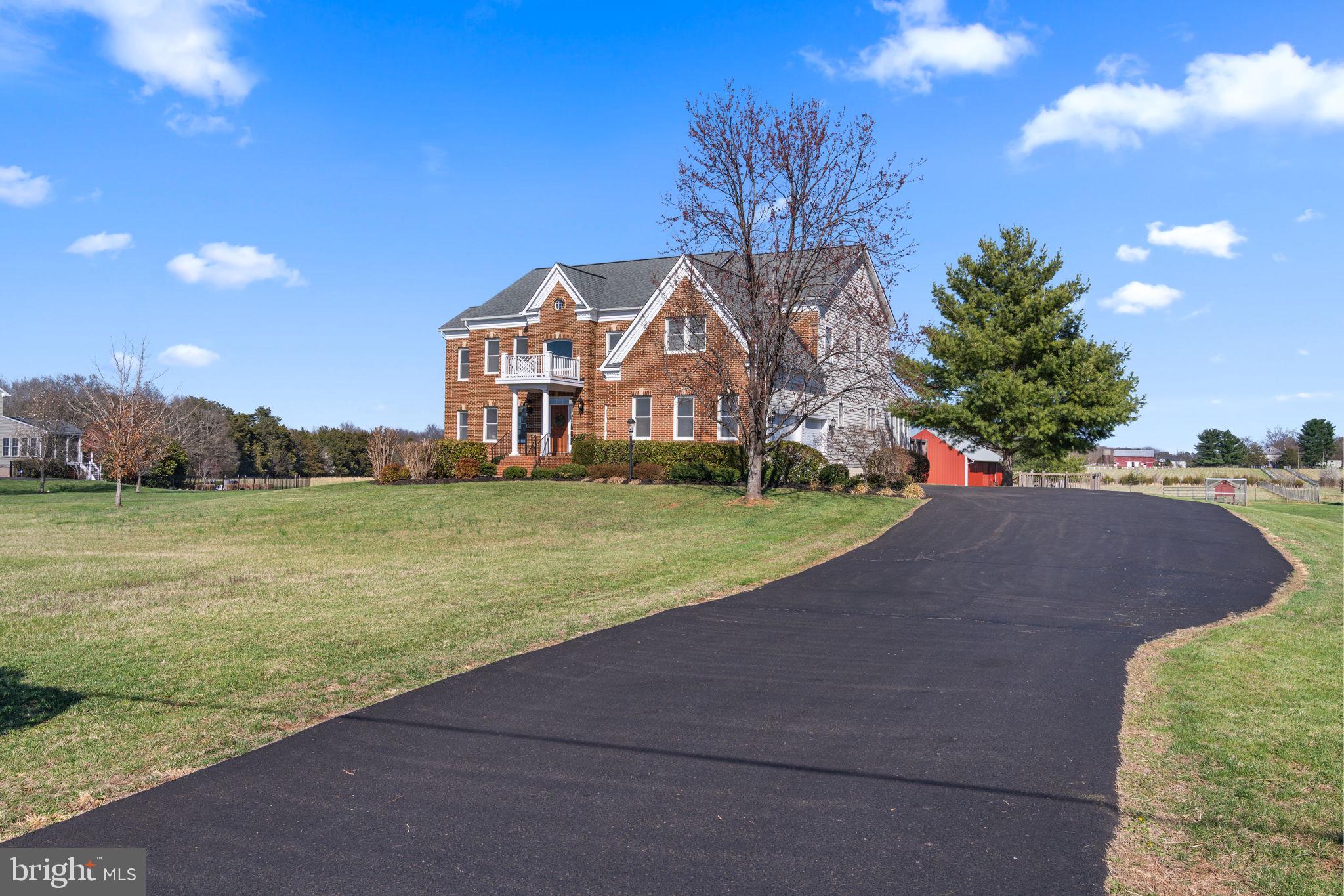 BRISTOW RIDGE - Residential