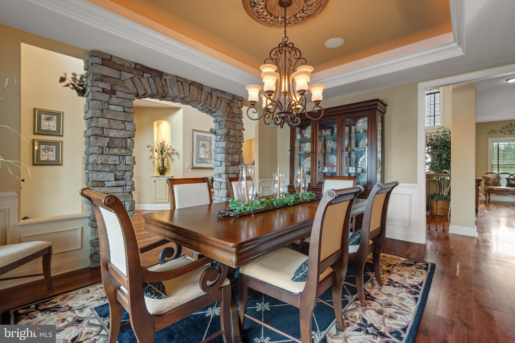 HAMPDEN SUMMIT - Residential