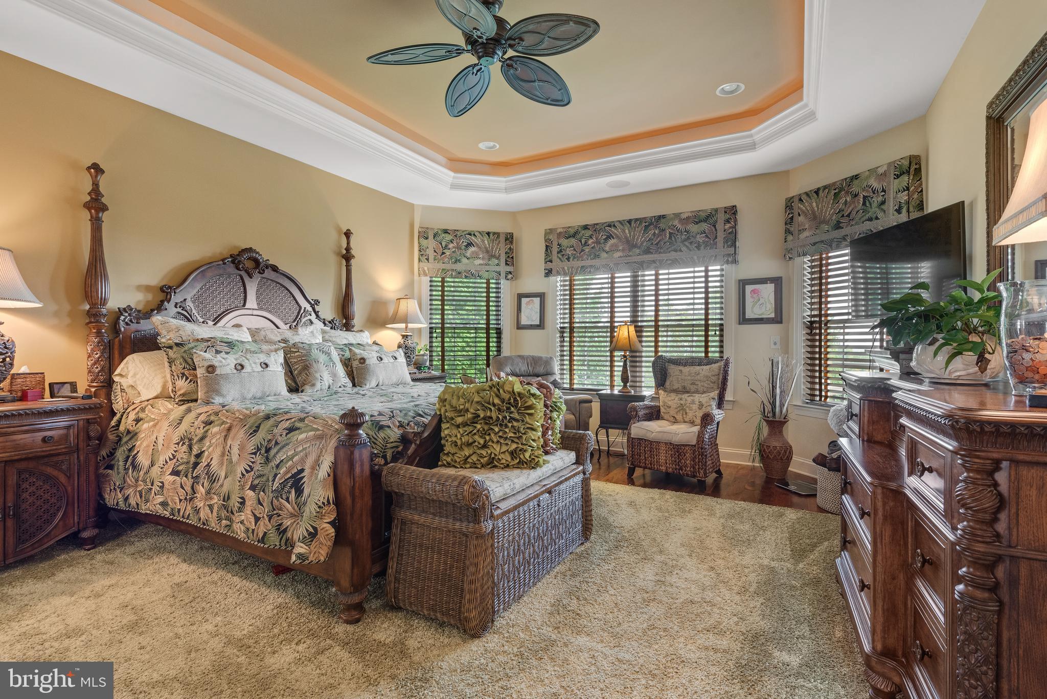 HAMPDEN SUMMIT - Residential