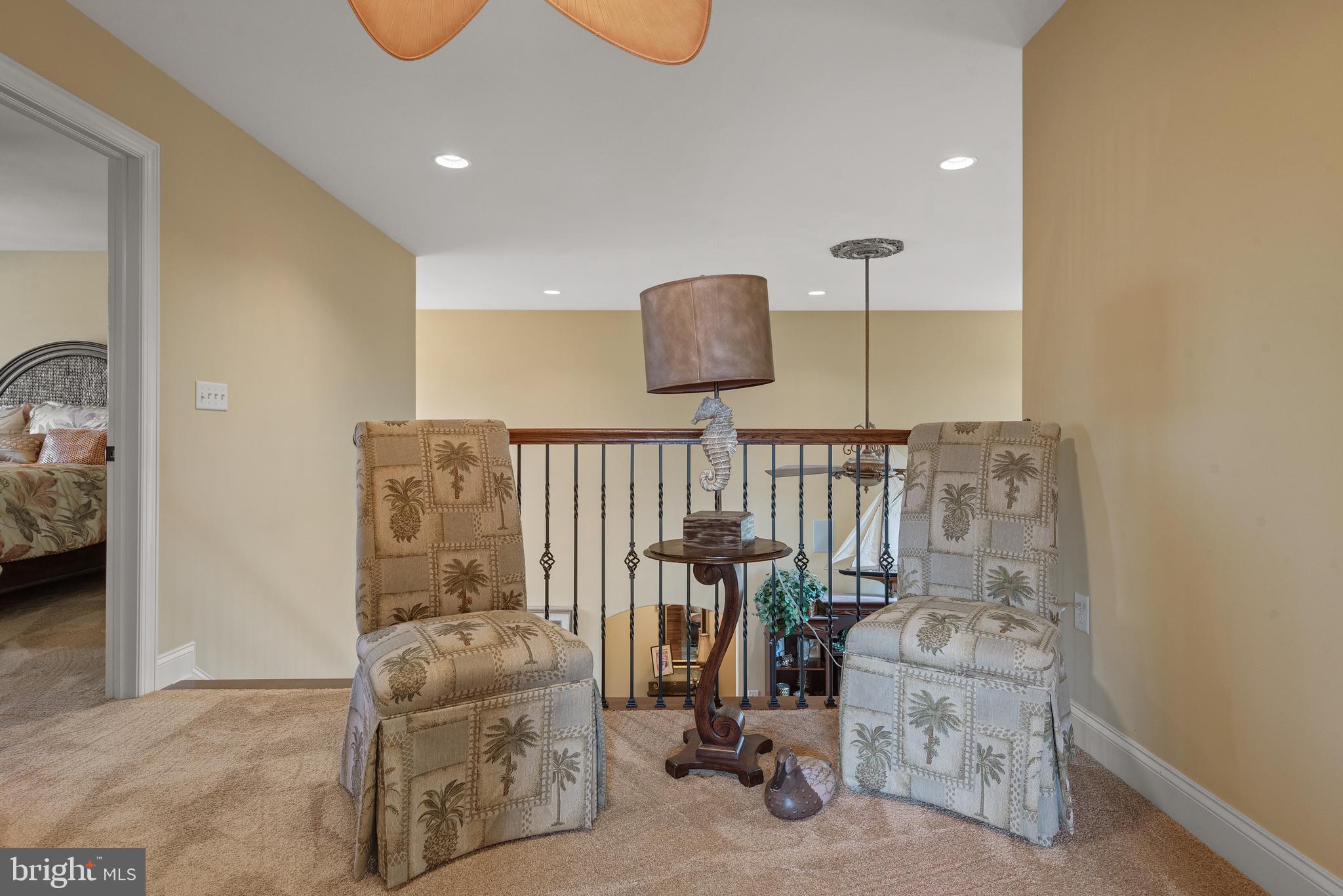 HAMPDEN SUMMIT - Residential