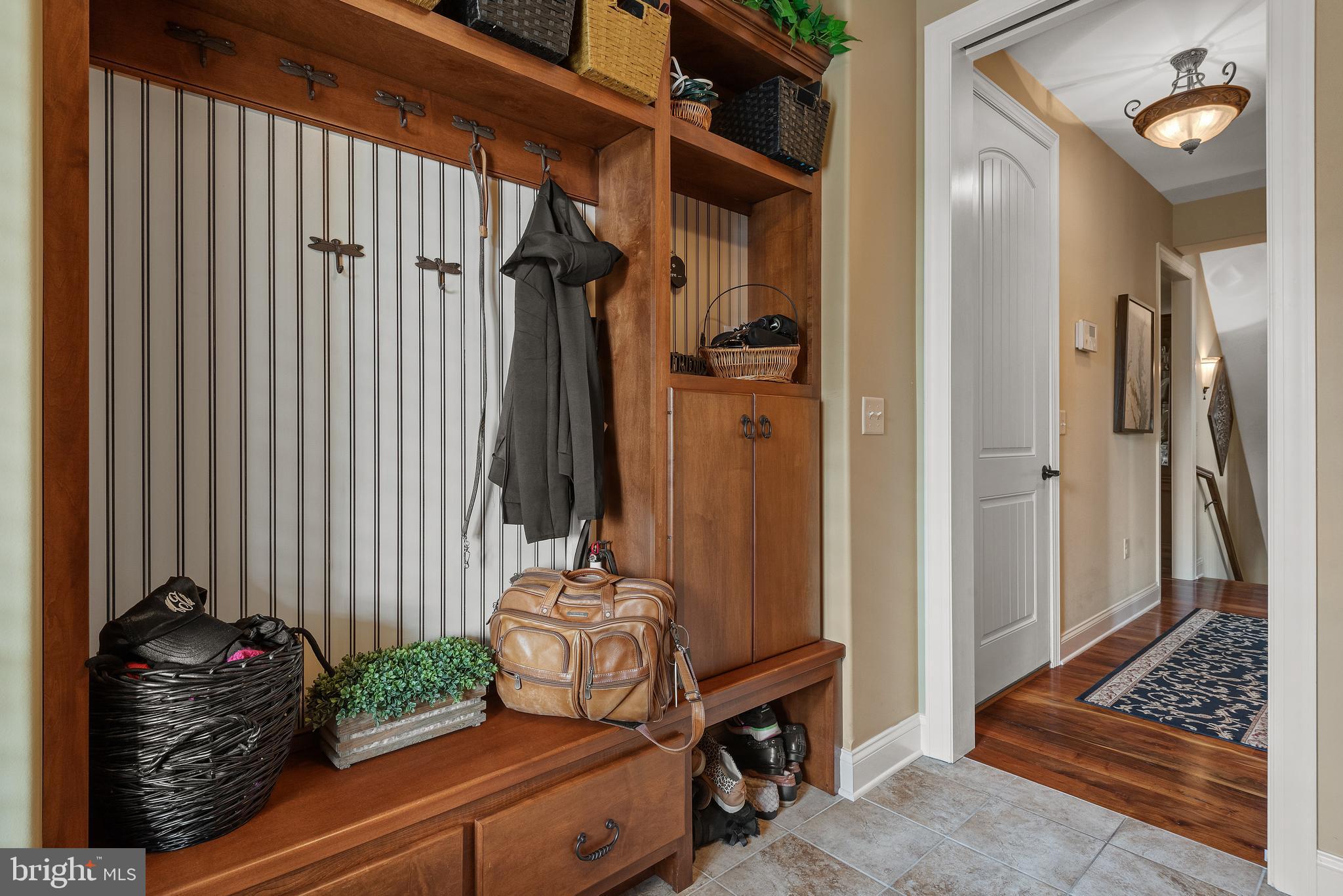 HAMPDEN SUMMIT - Residential