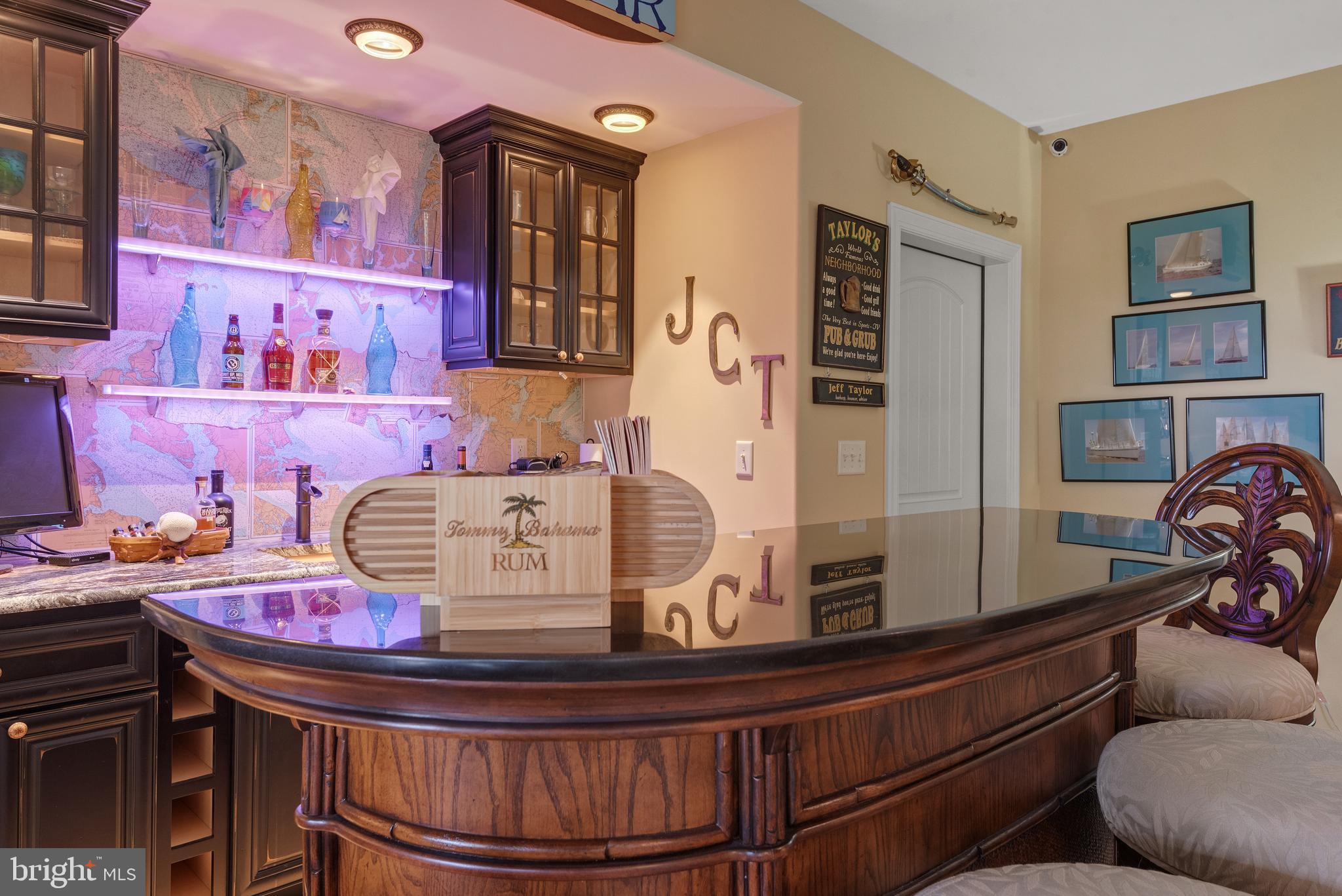 HAMPDEN SUMMIT - Residential