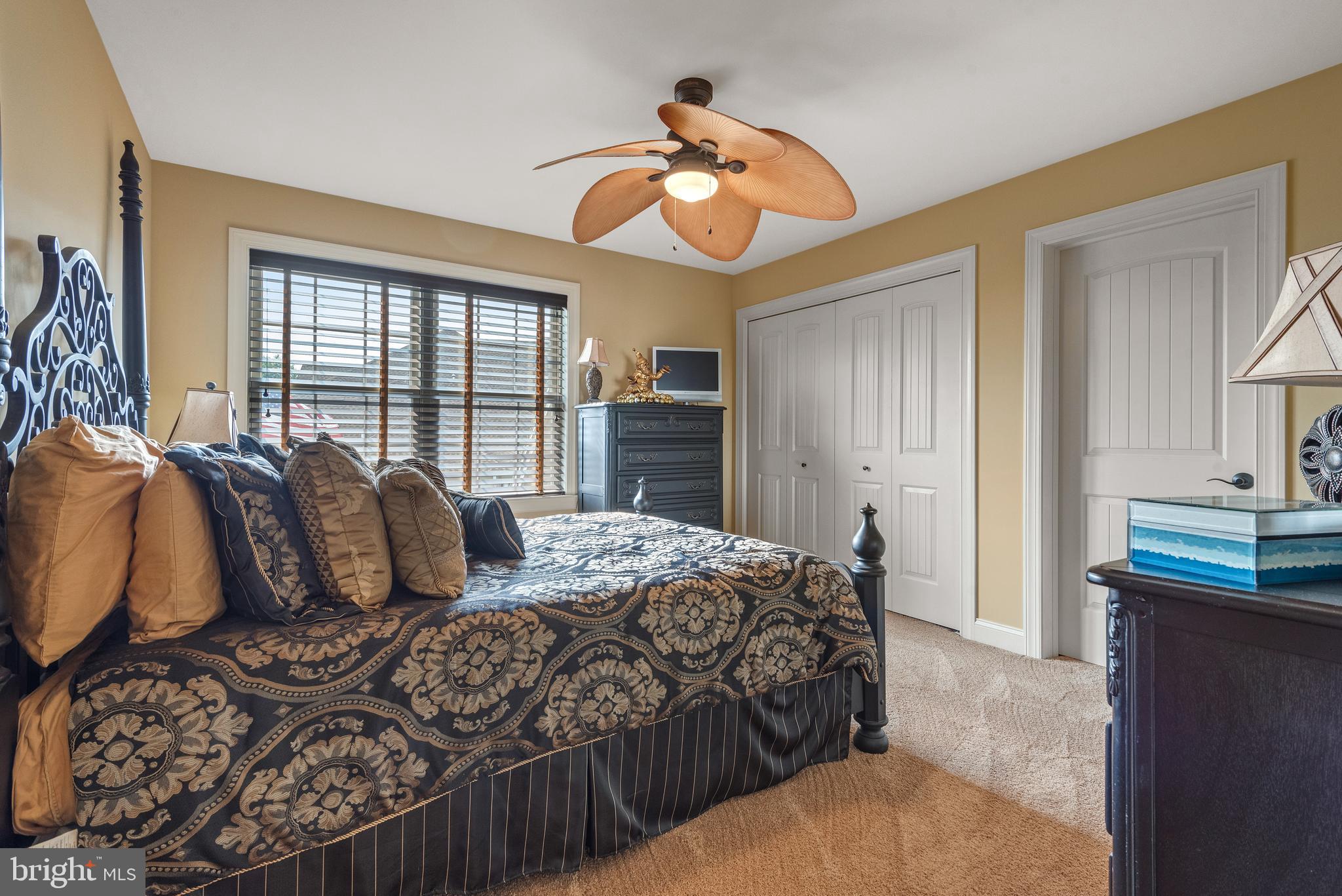 HAMPDEN SUMMIT - Residential