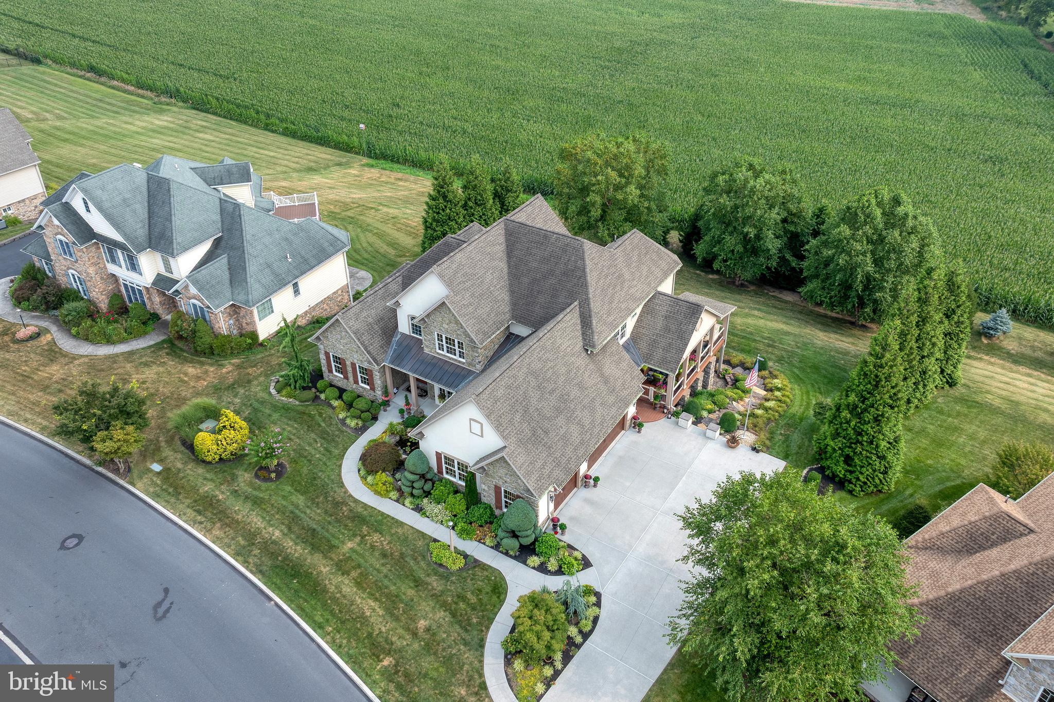 HAMPDEN SUMMIT - Residential