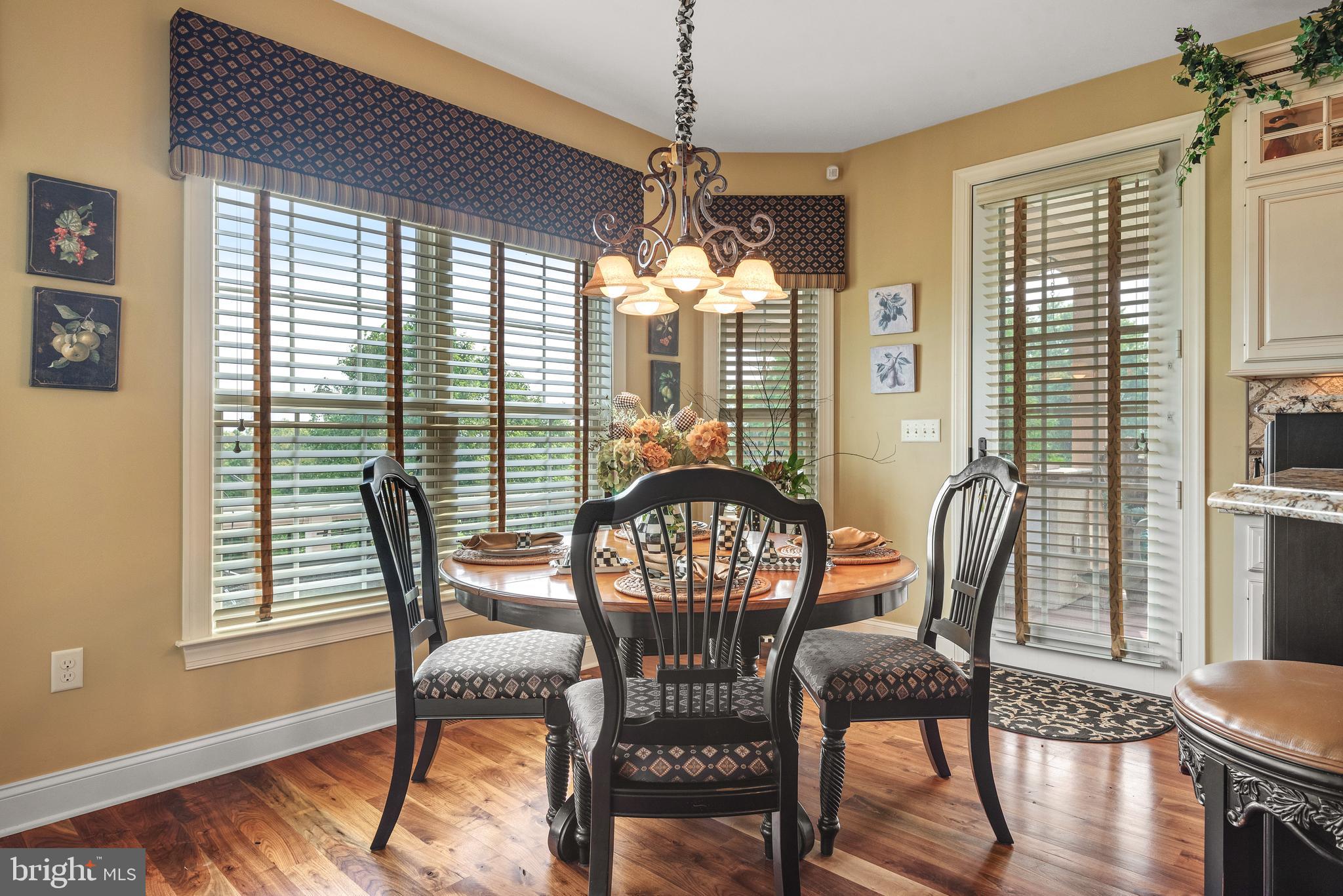 HAMPDEN SUMMIT - Residential