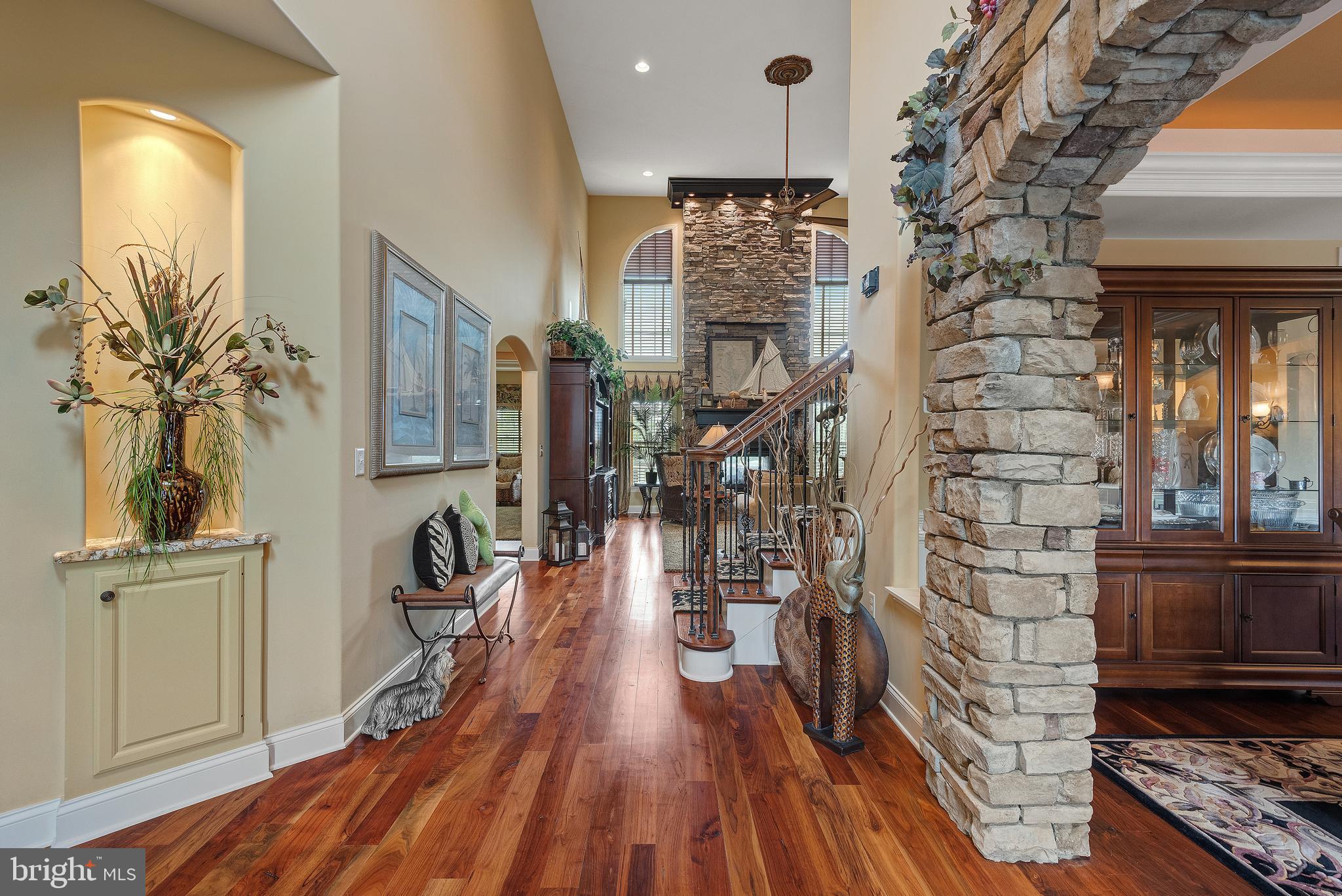 HAMPDEN SUMMIT - Residential