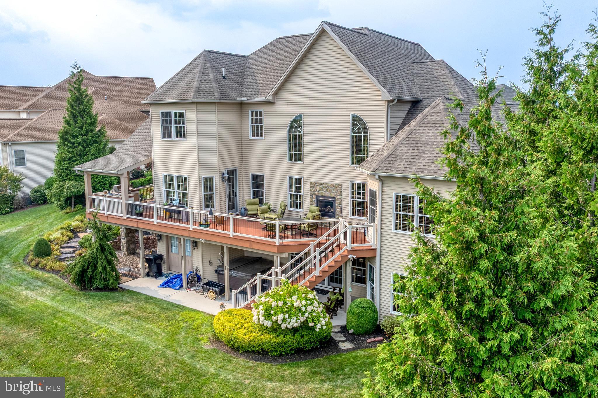 HAMPDEN SUMMIT - Residential