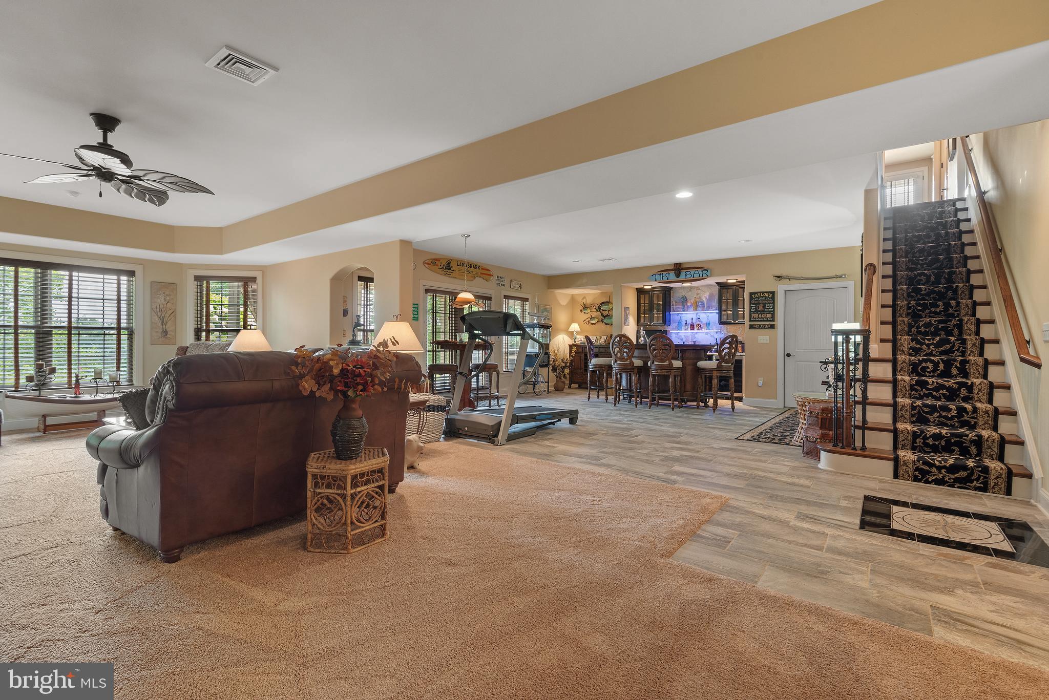 HAMPDEN SUMMIT - Residential