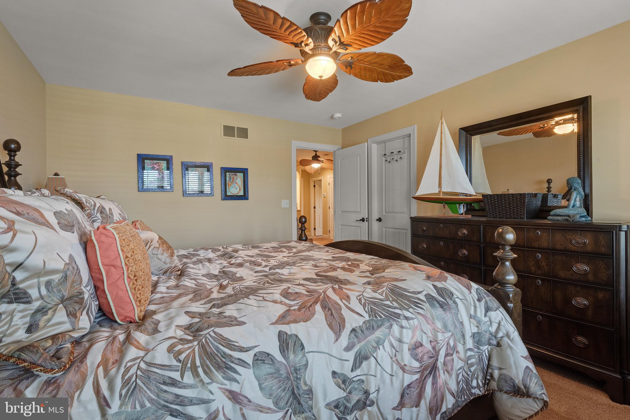 HAMPDEN SUMMIT - Residential