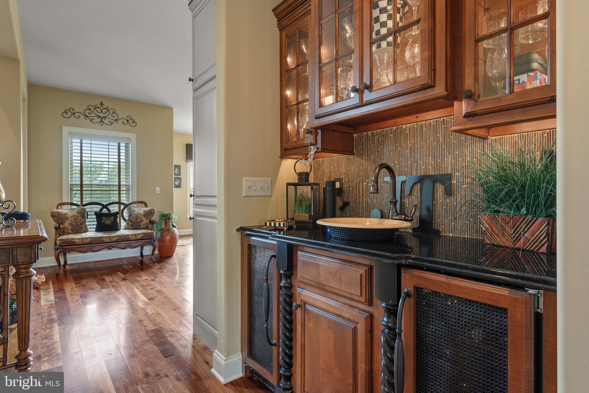 HAMPDEN SUMMIT - Residential