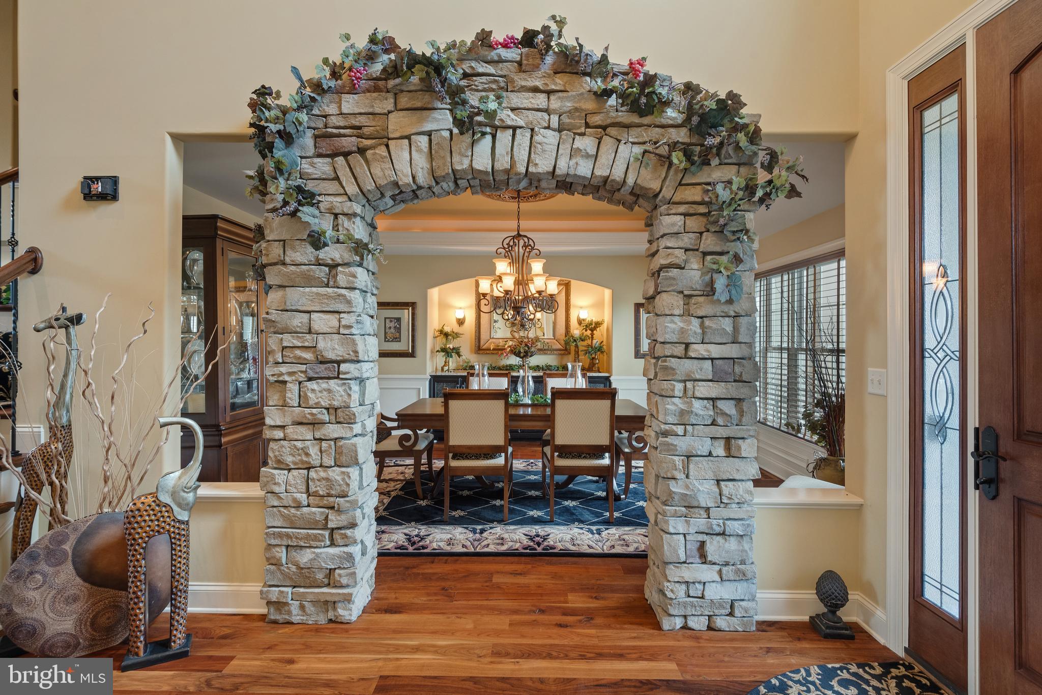 HAMPDEN SUMMIT - Residential