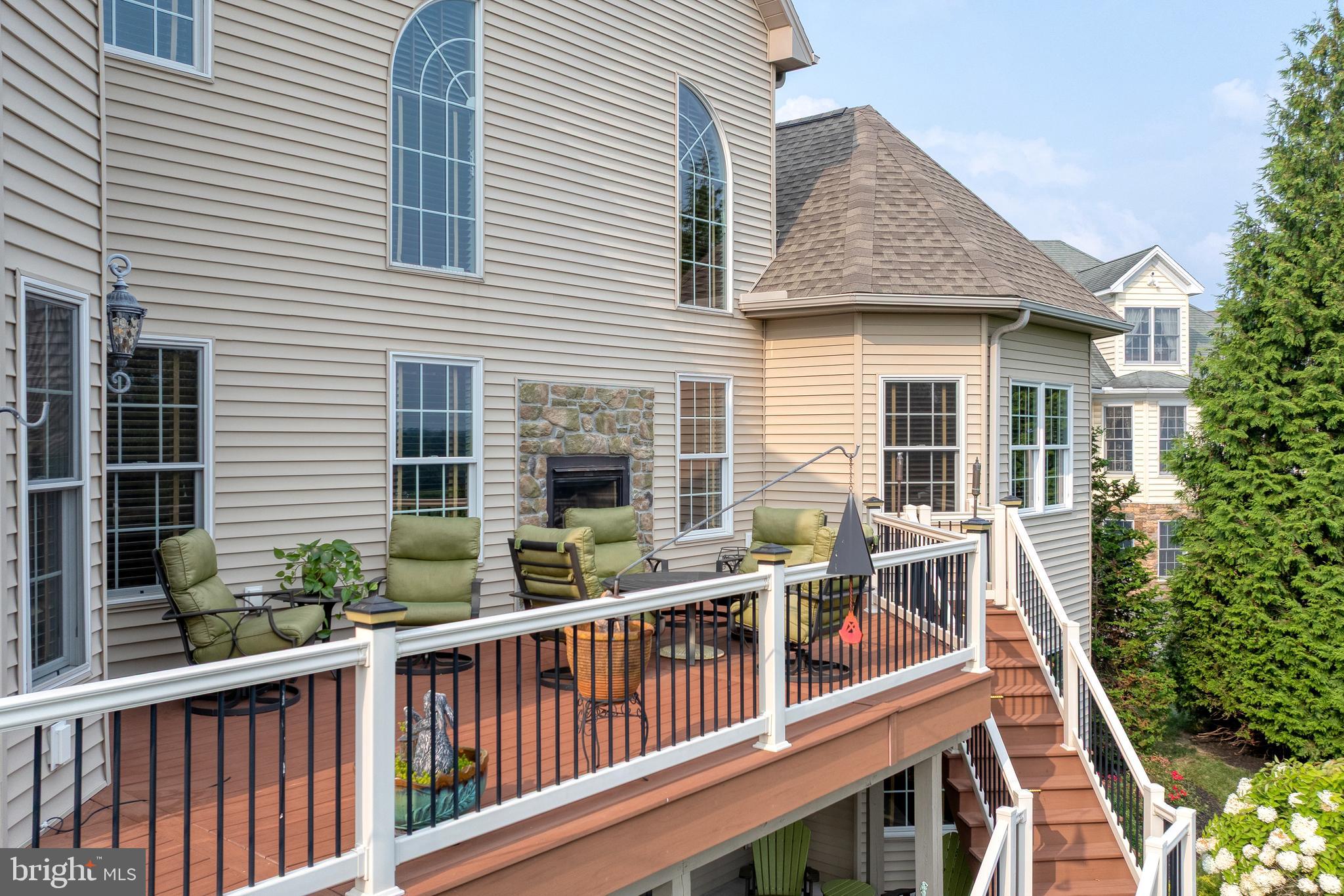 HAMPDEN SUMMIT - Residential