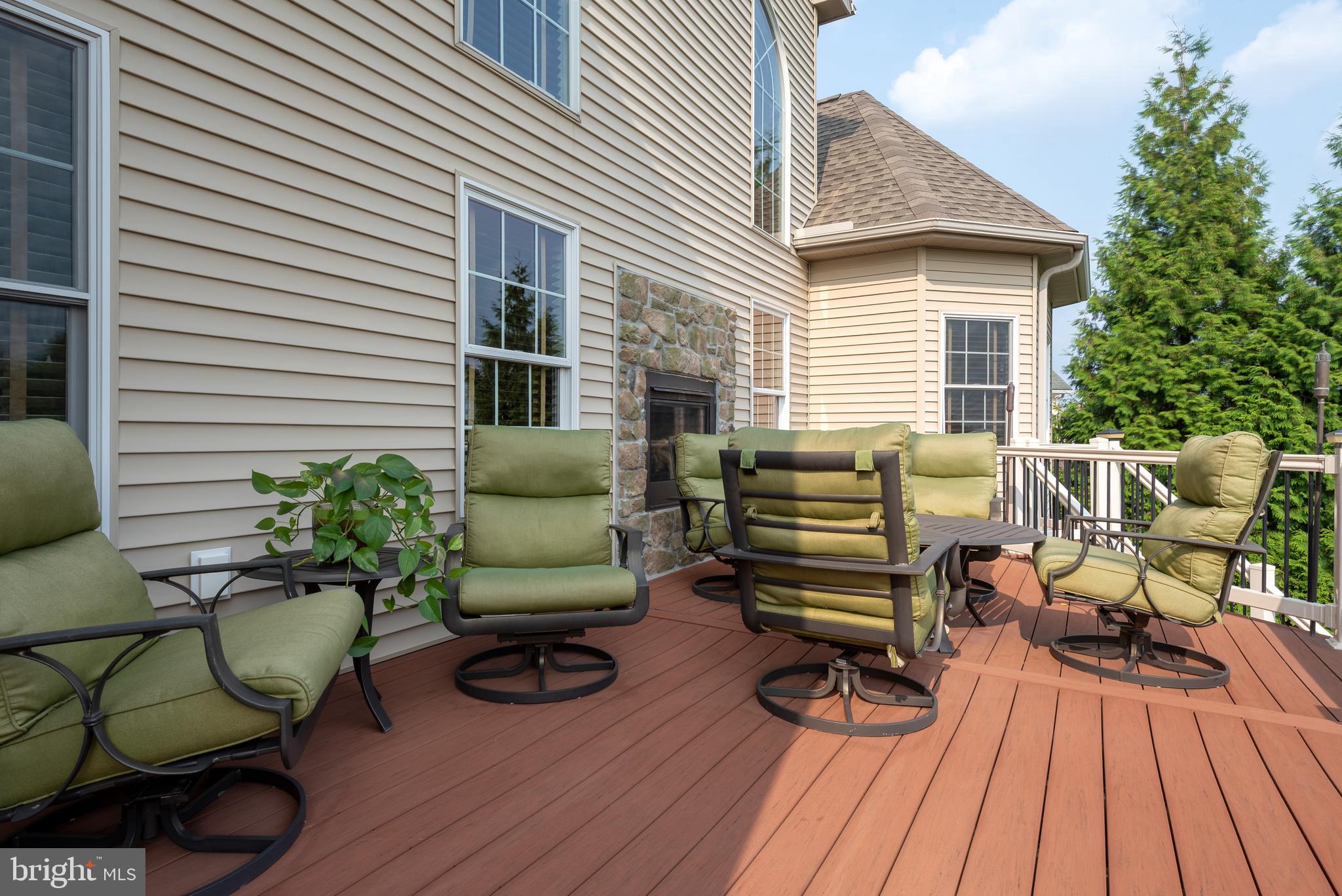 HAMPDEN SUMMIT - Residential