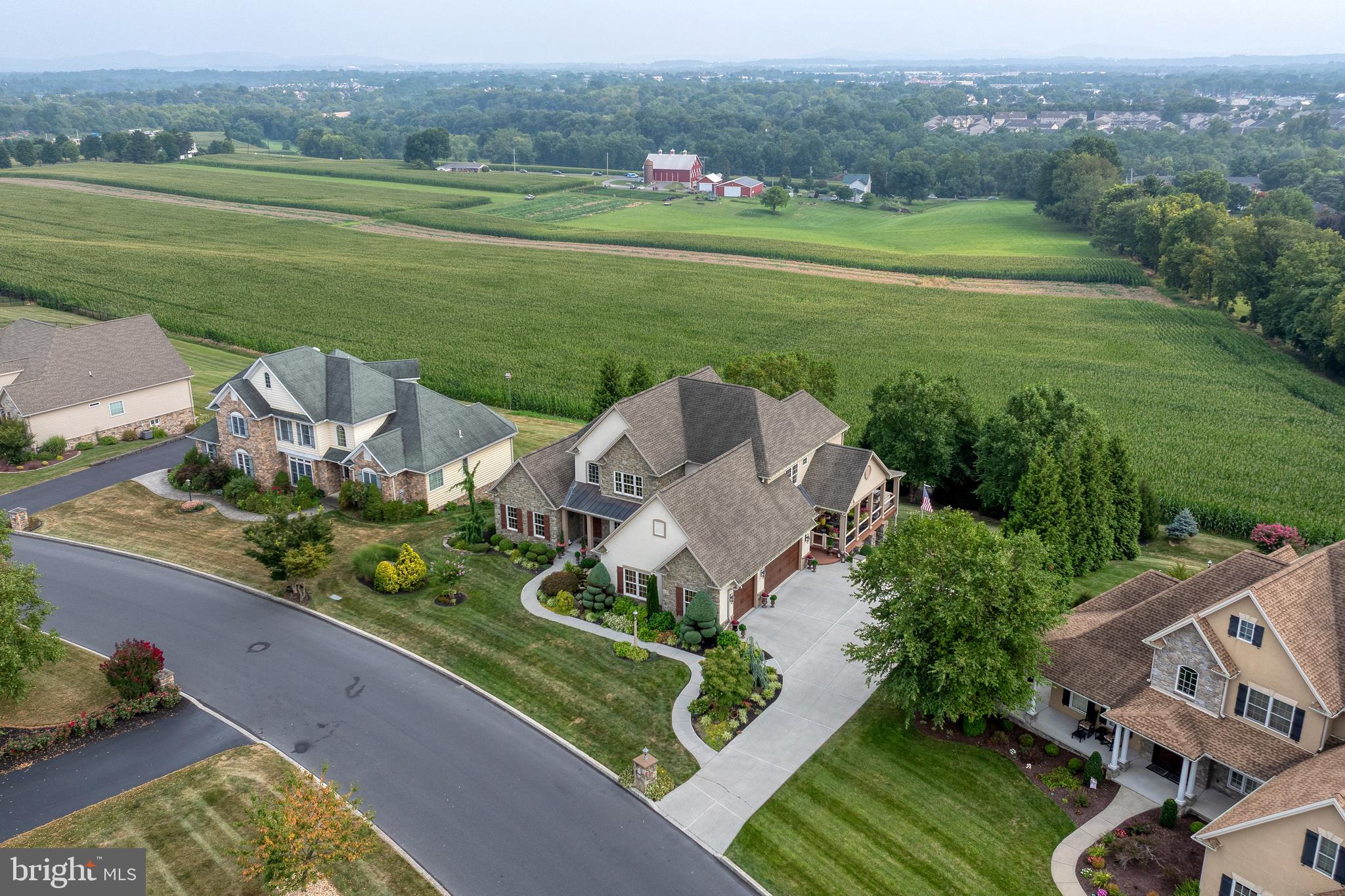 HAMPDEN SUMMIT - Residential